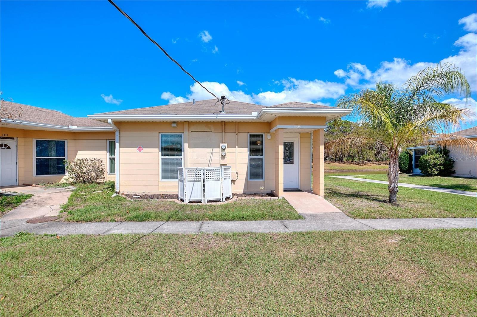 LAKESHORE CLUB - Residential