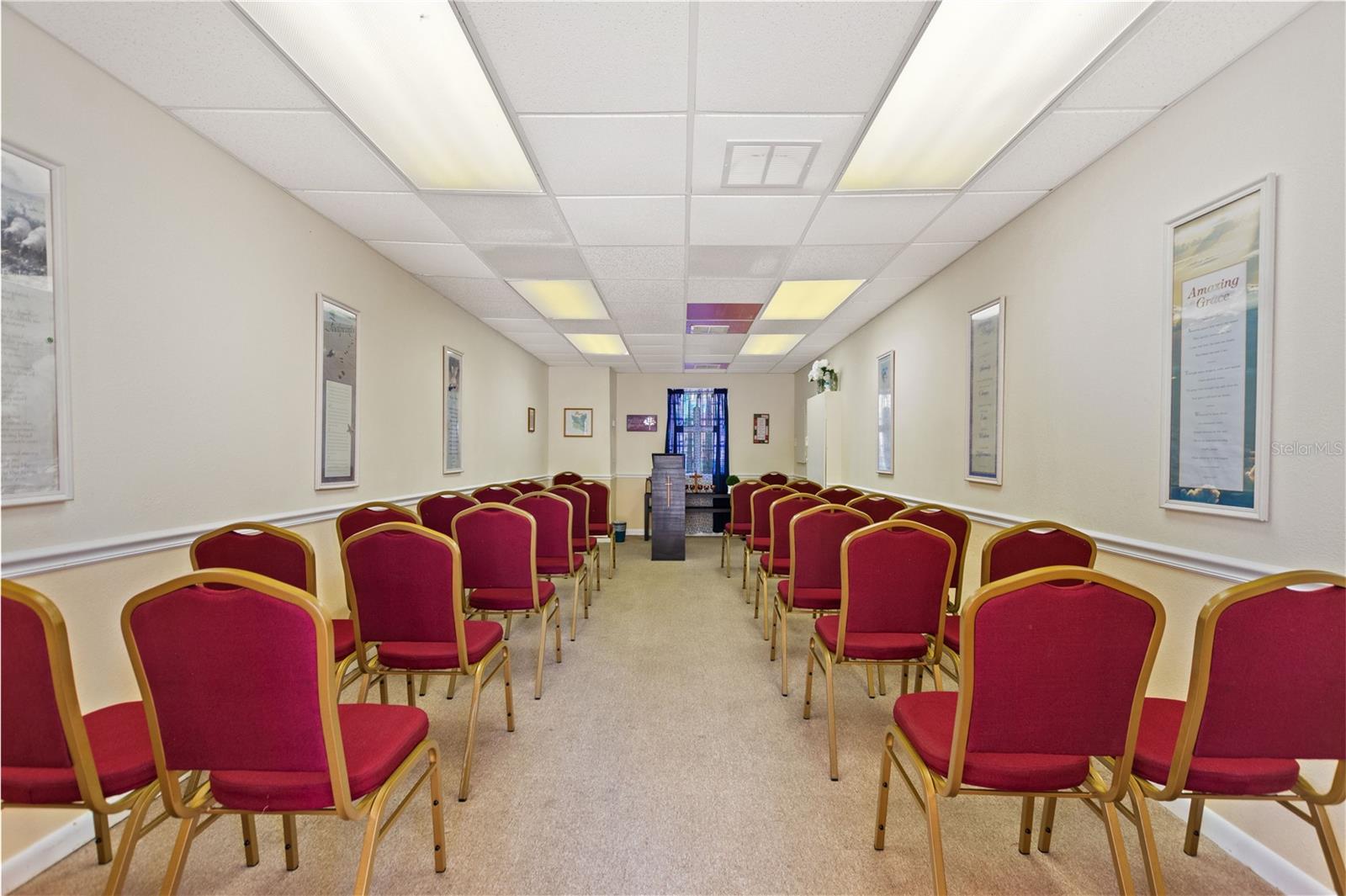 LAKESHORE CLUB - Residential