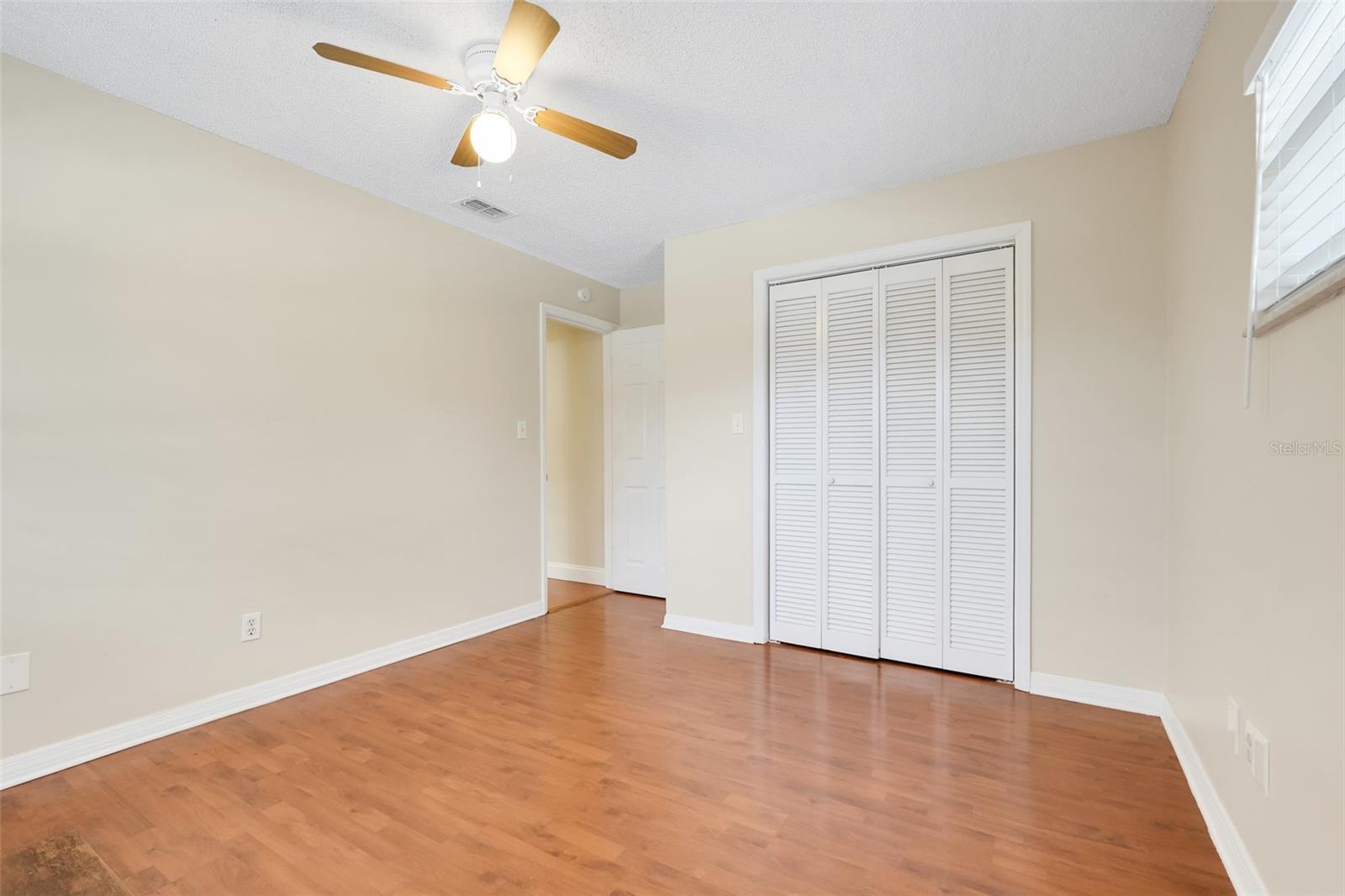 BROOKHOLLOW - Residential