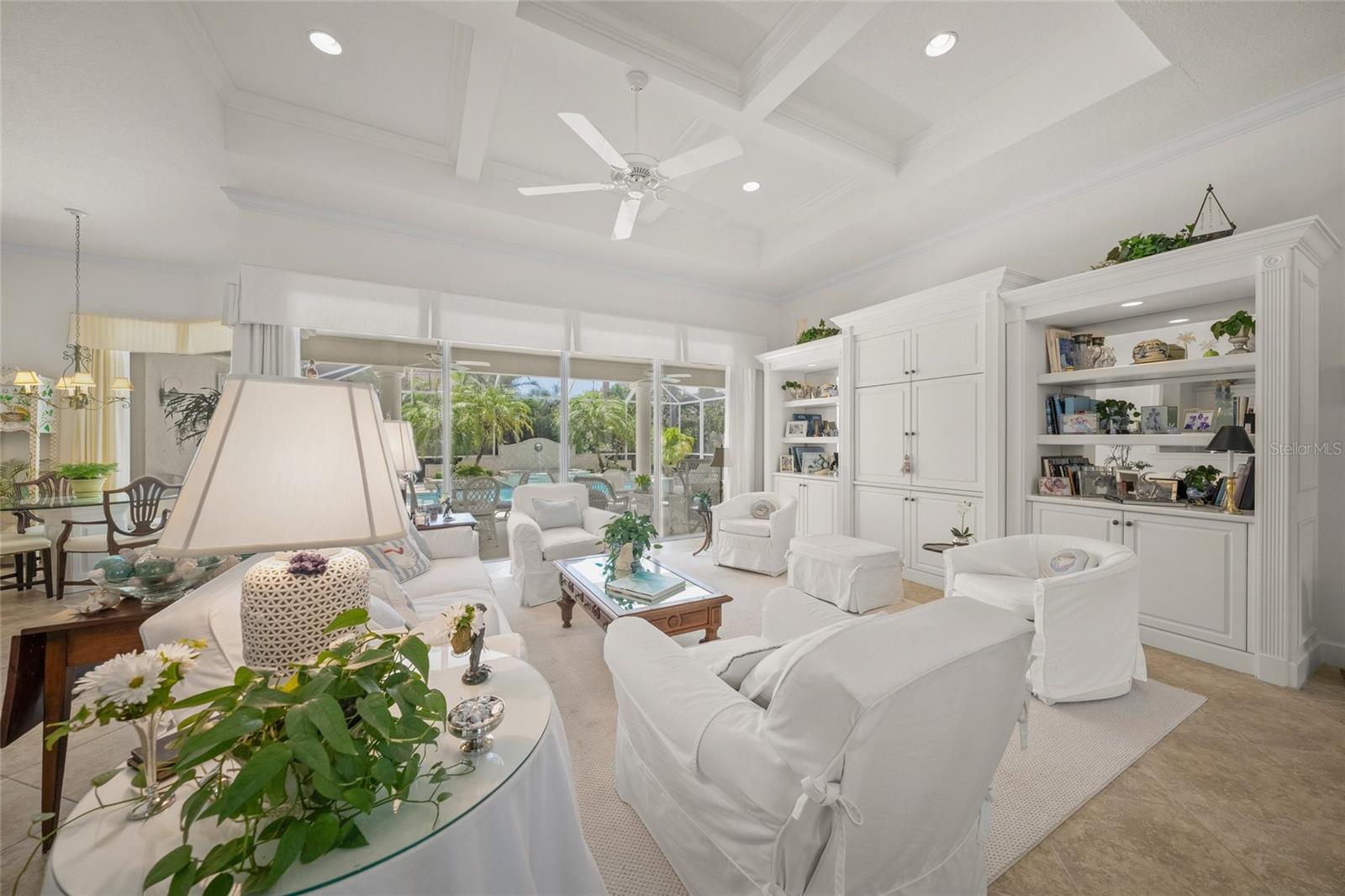 423 SPADARO DRIVE
