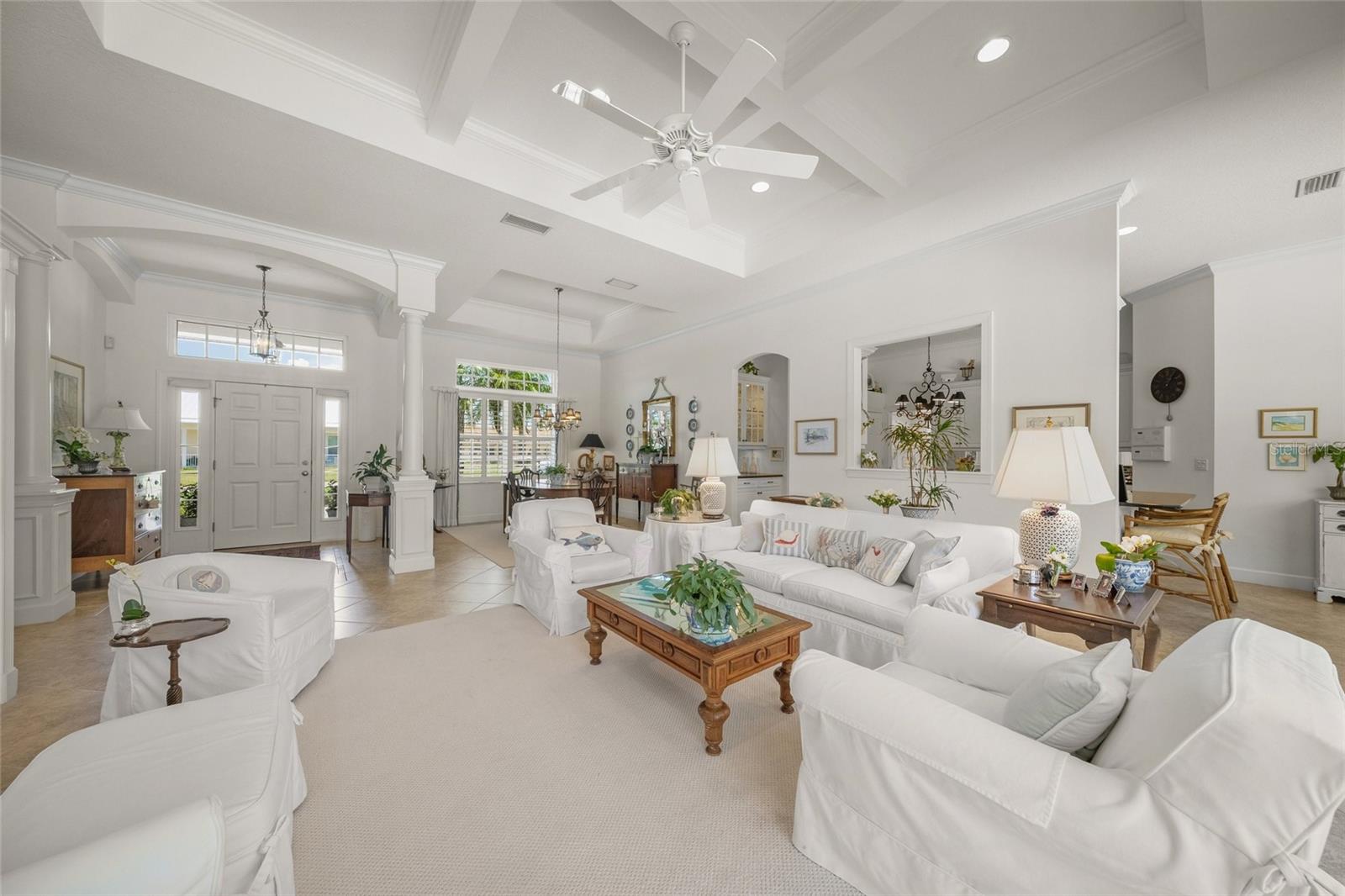 423 SPADARO DRIVE