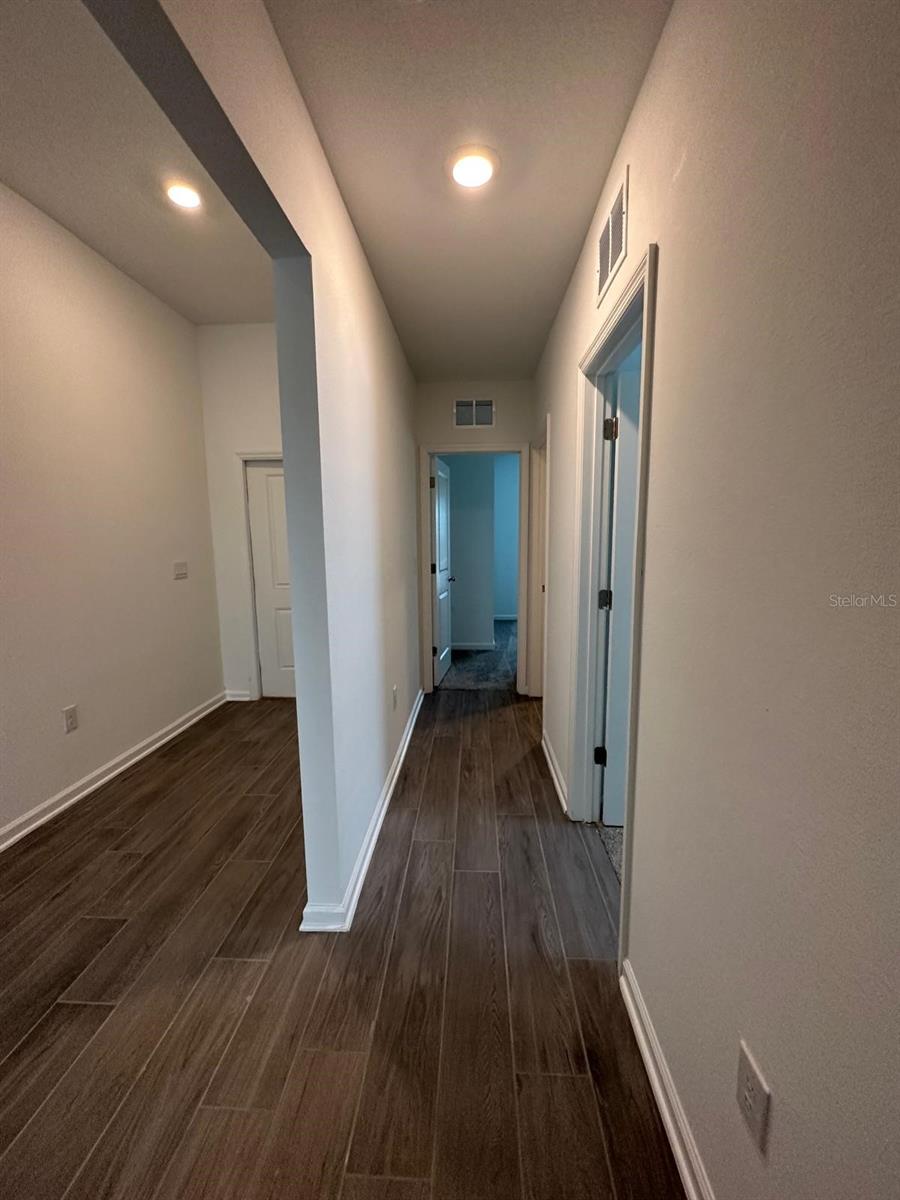 RANCHES/LK MCLEOD I - Residential