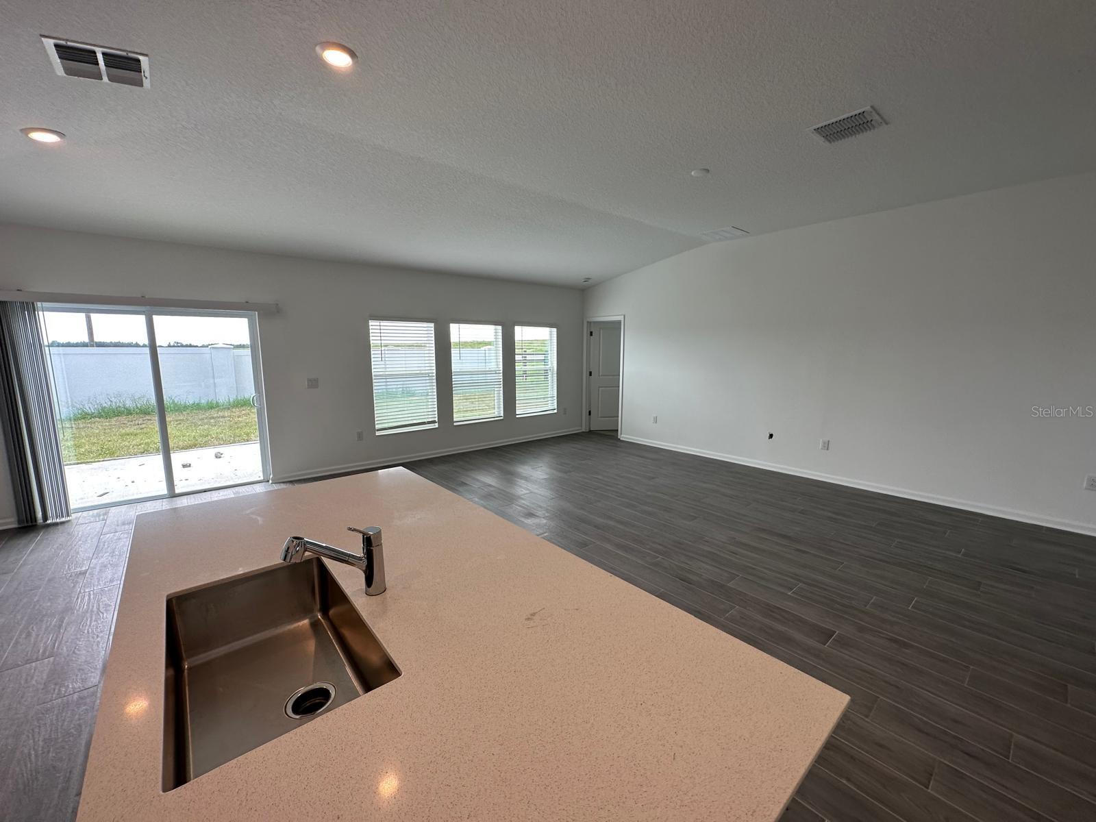 RANCHES/LK MCLEOD I - Residential