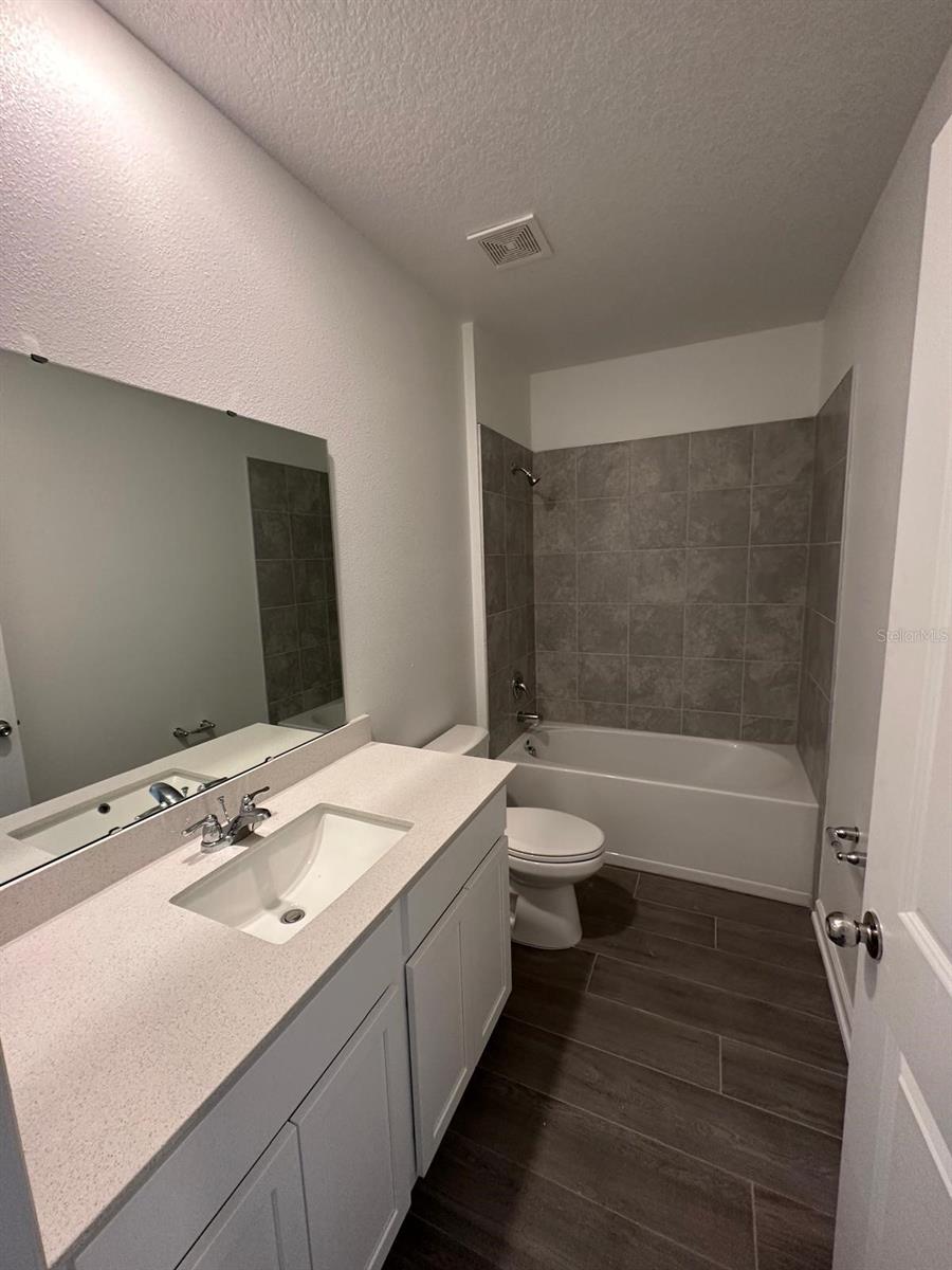 RANCHES/LK MCLEOD I - Residential