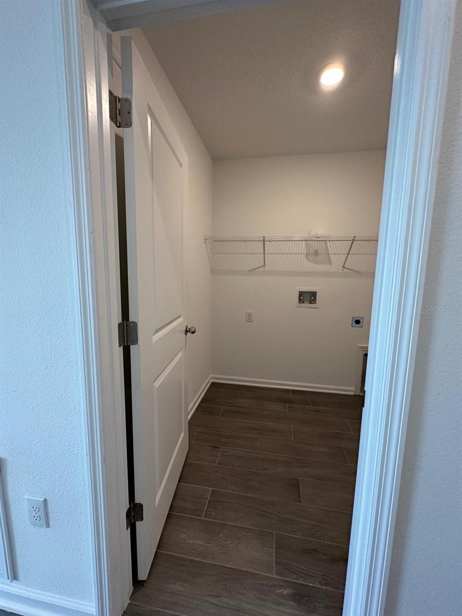 RANCHES/LK MCLEOD I - Residential