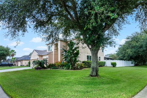 A home in LAKE MARY