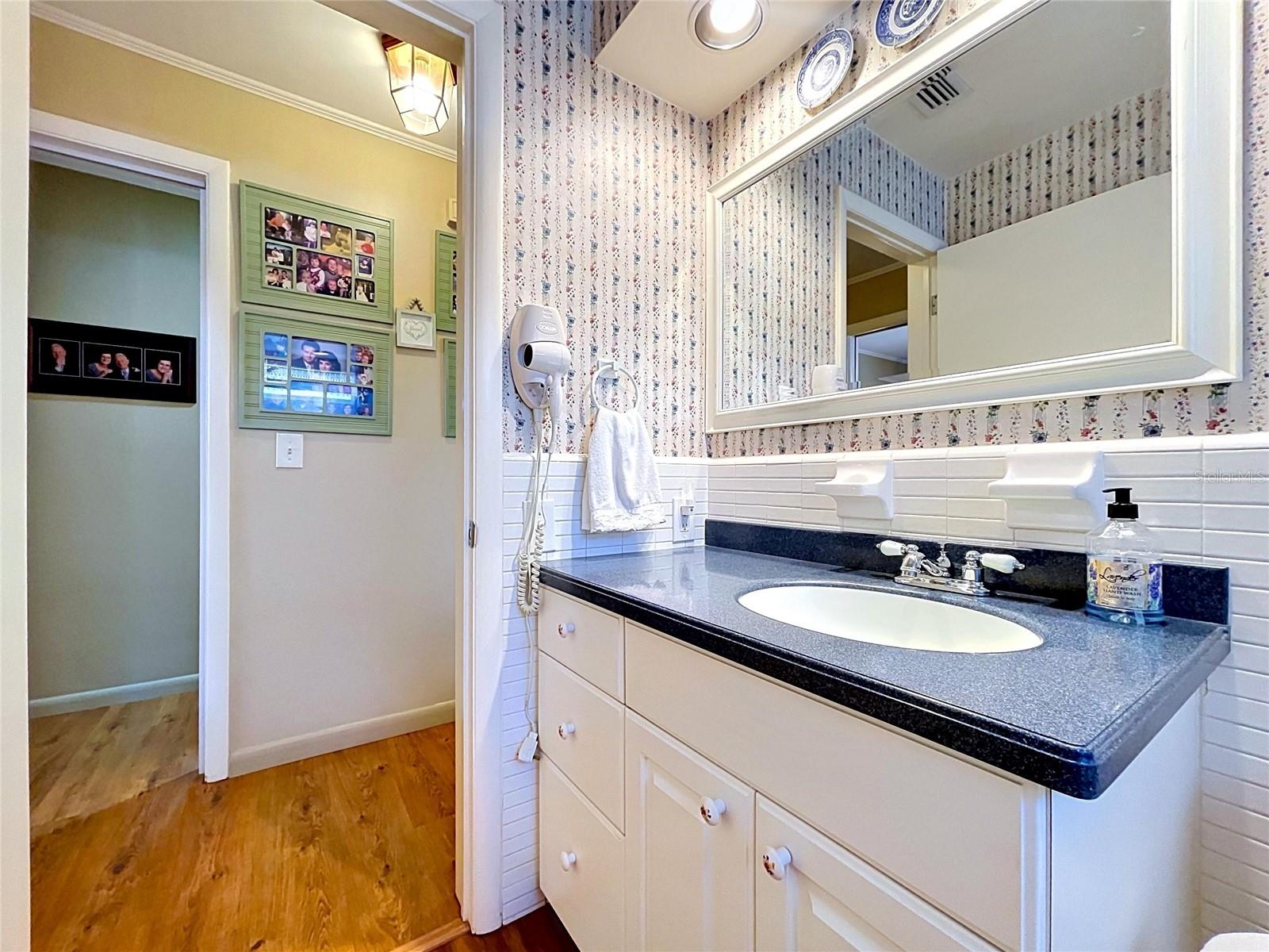 MIDWAY ACRES - Residential