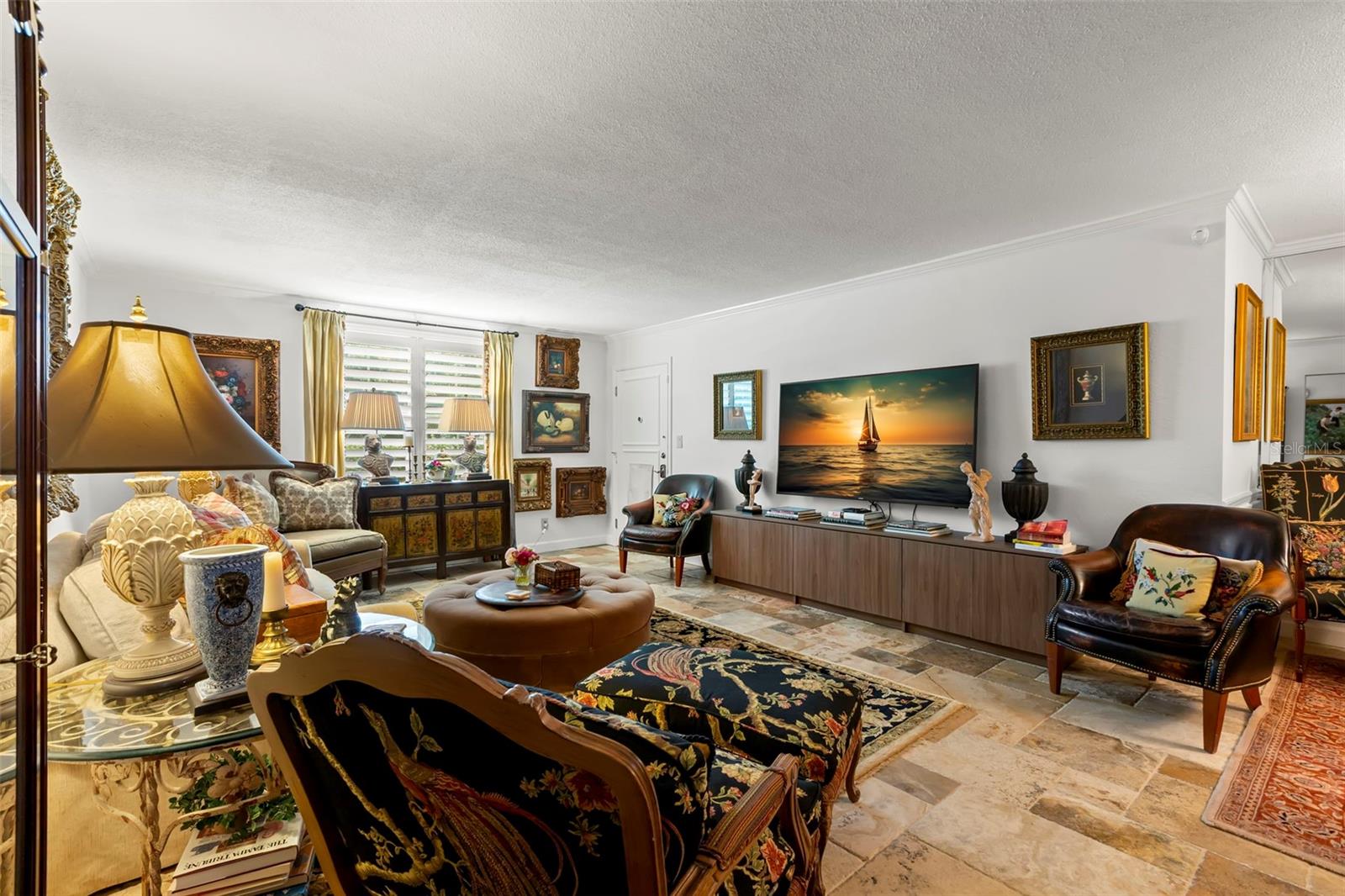 1065 EDEN ISLE BOULEVARD NE 2
