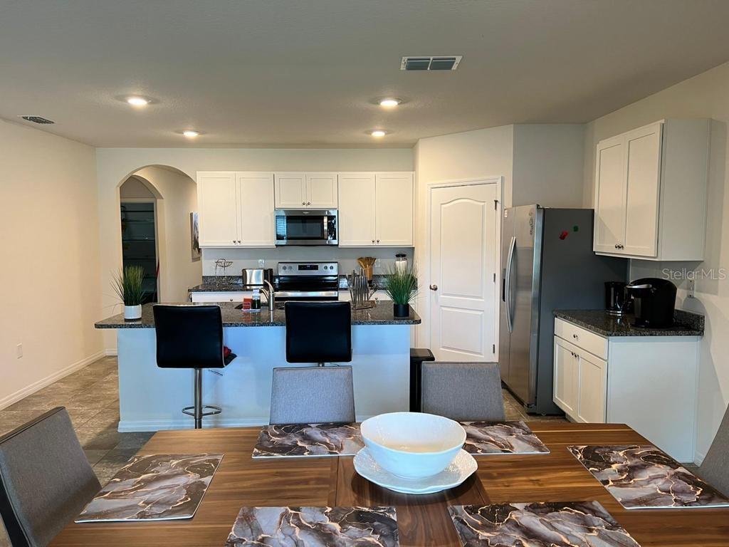 BISHOP LNDG PH 3 - Residential Lease