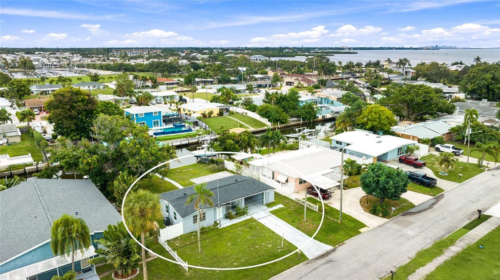 Photo of 6815 Georgia Avenue, Bradenton, FL 34207 (MLS # A4707447)