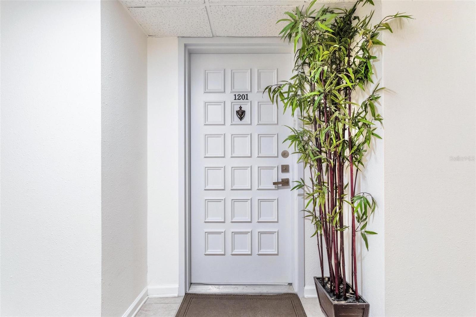 6265 SUN BOULEVARD 1201