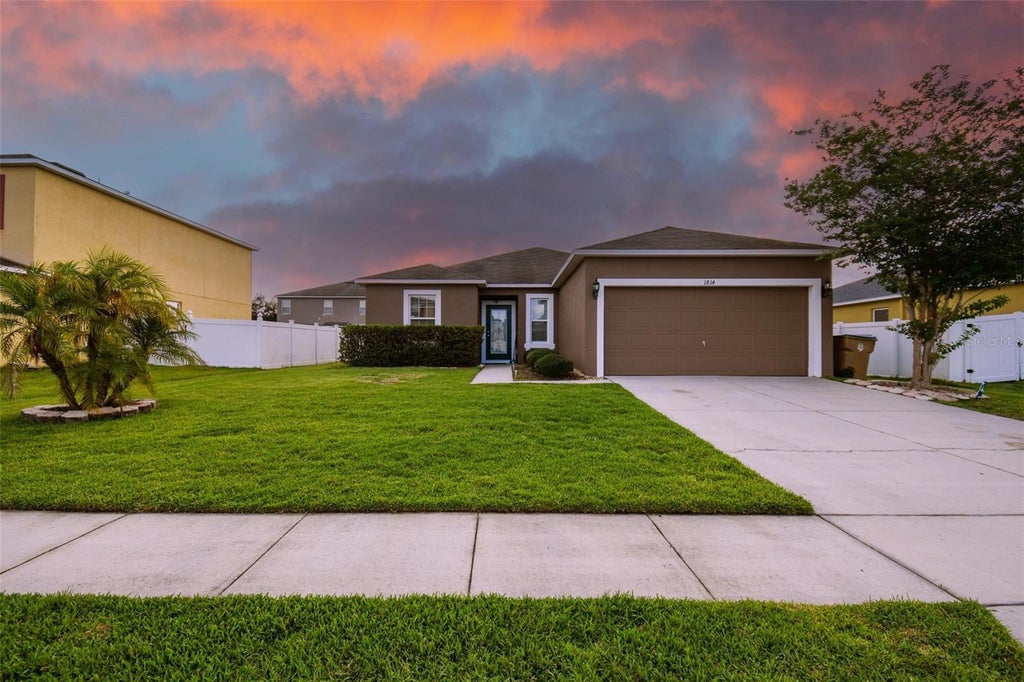 Photo of 1814 Stargazer Trail, Kissimmee, FL 34758 (MLS # O6444214)