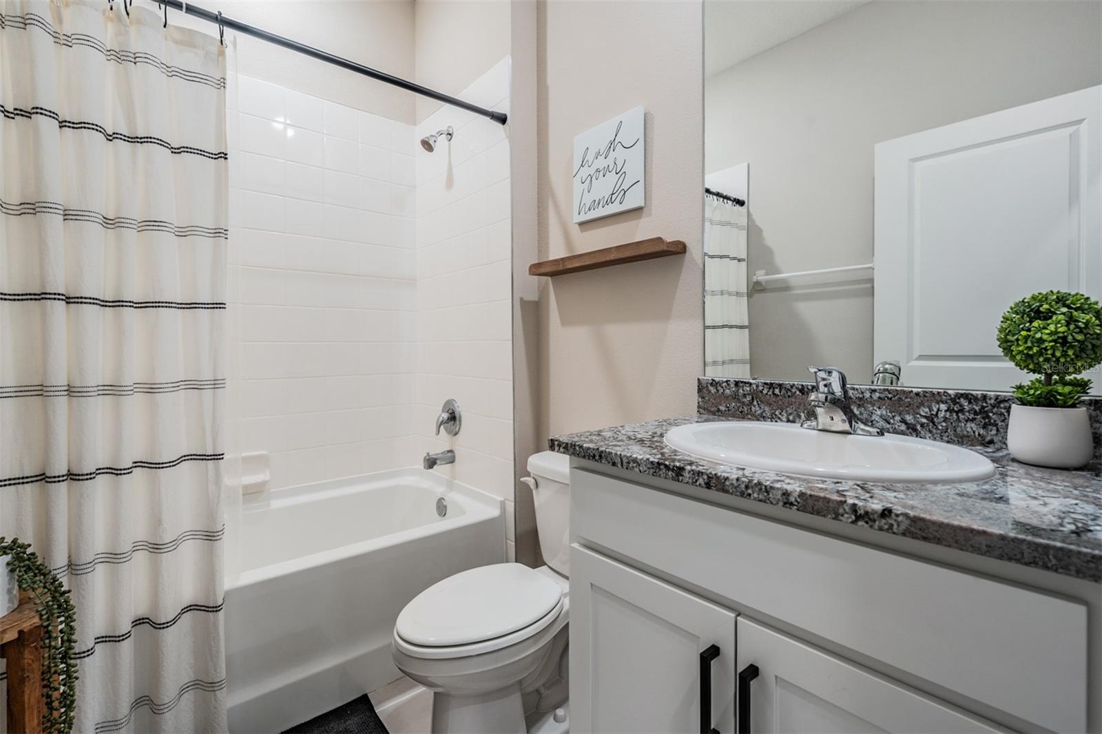 EPPERSON NORTH - Residential Lease