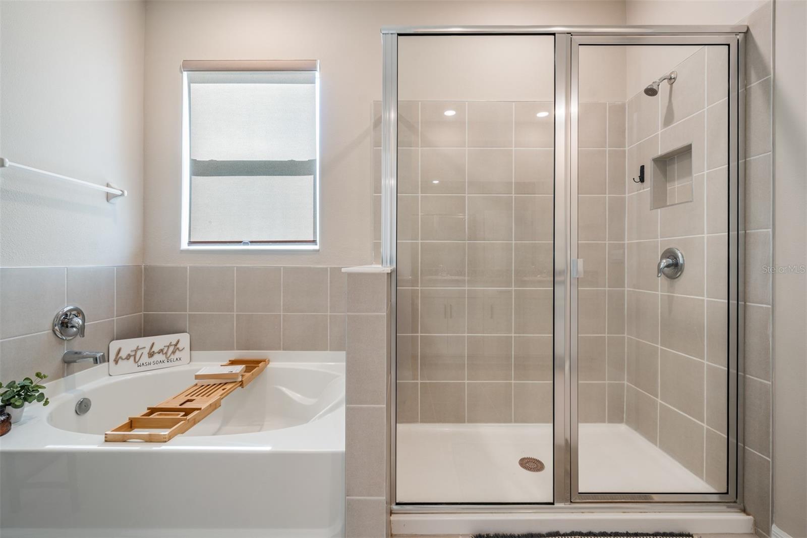 EPPERSON NORTH - Residential Lease