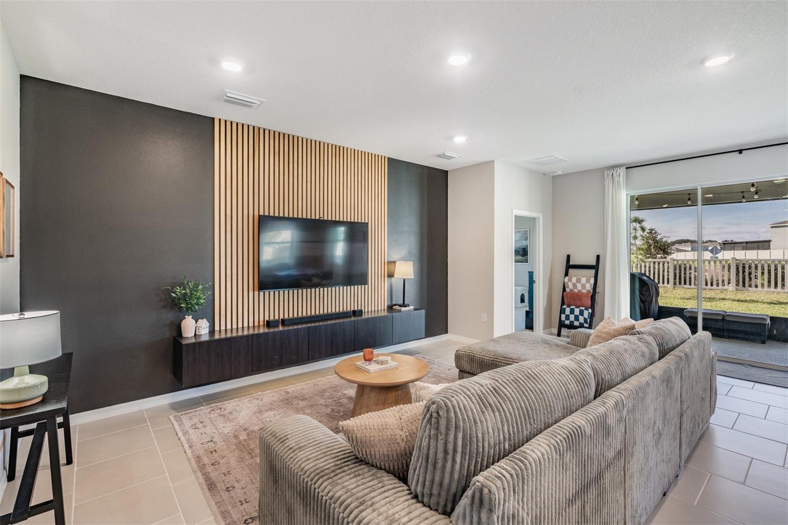 EPPERSON NORTH - Residential Lease