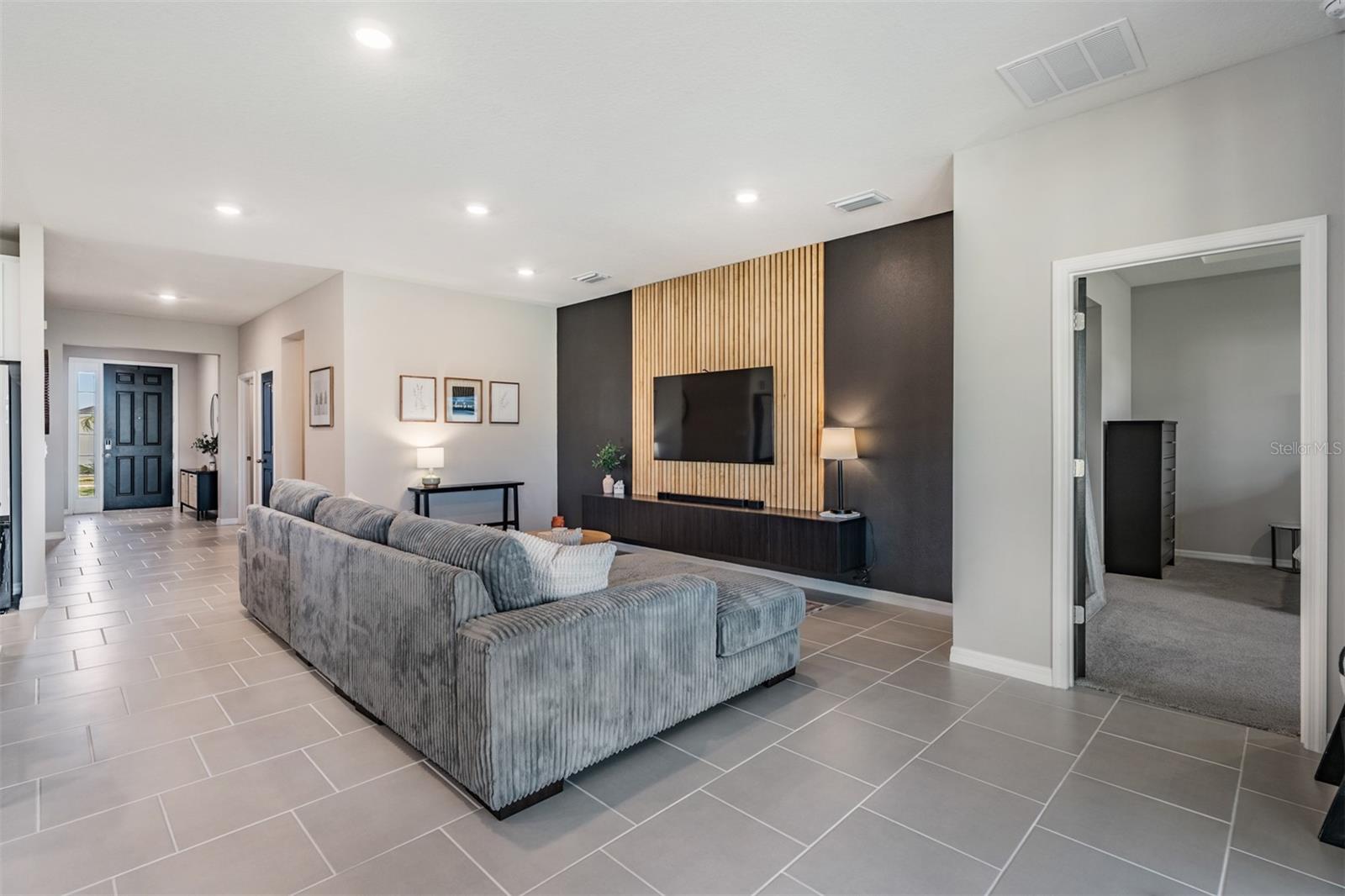 EPPERSON NORTH - Residential Lease