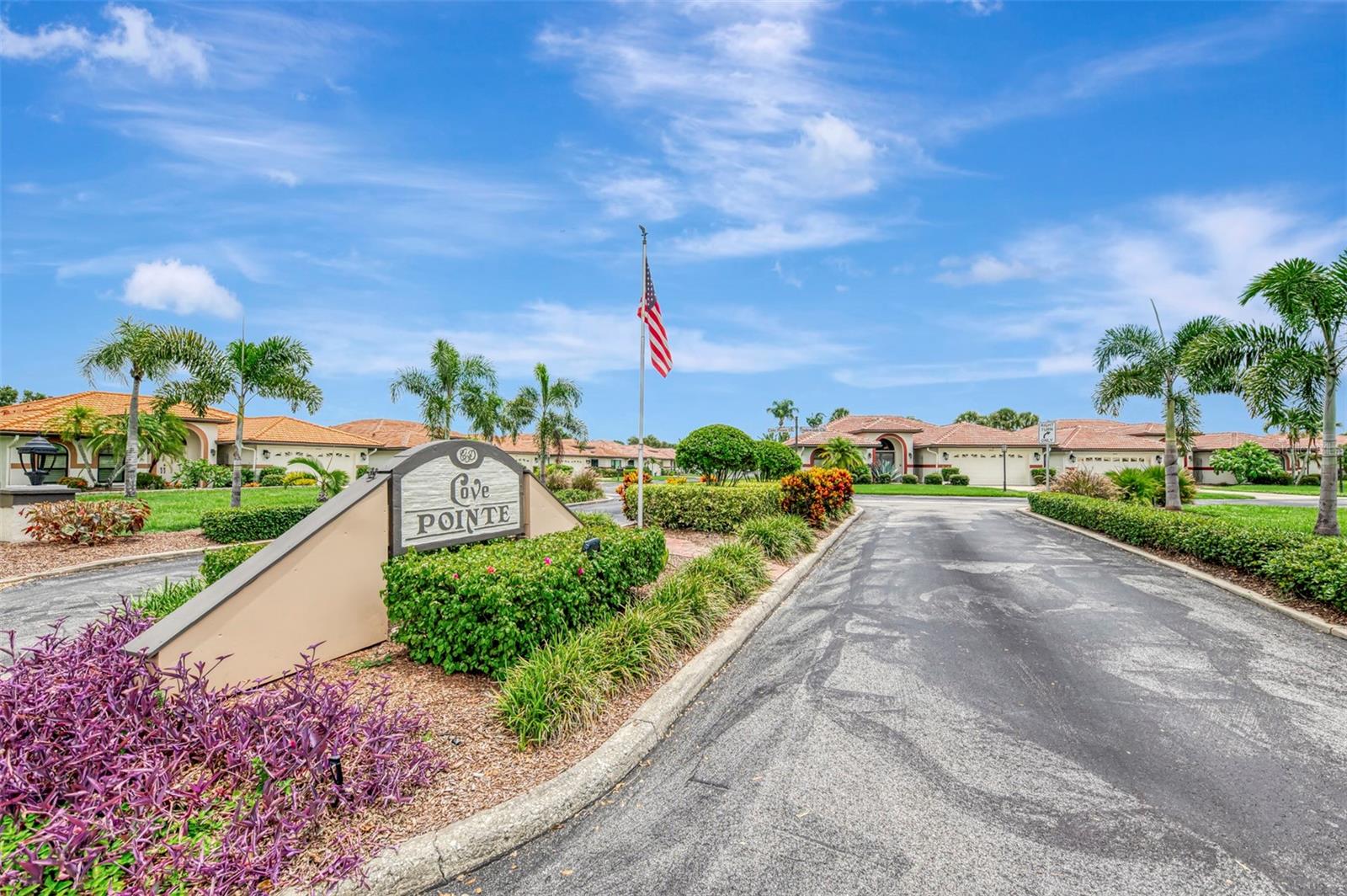 1934 COVE POINTE DRIVE