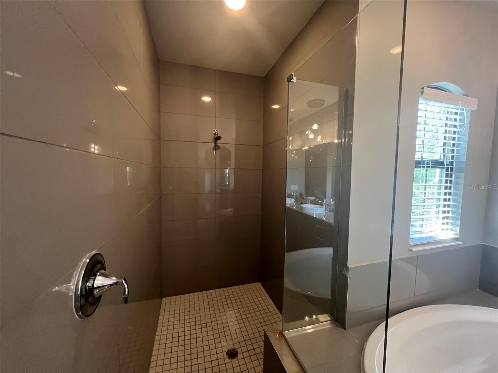 LAKESIDE AT TOSCANA - Residential