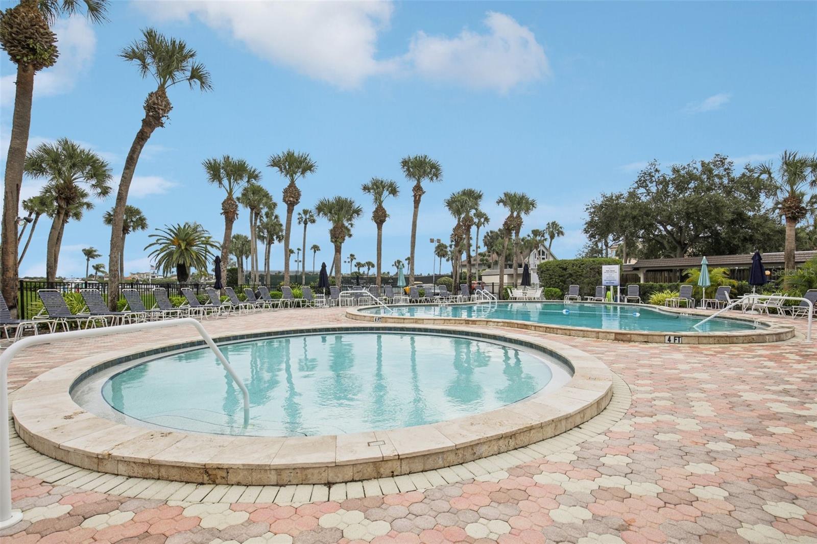 HARBOR TOWERS Y & R - Residential