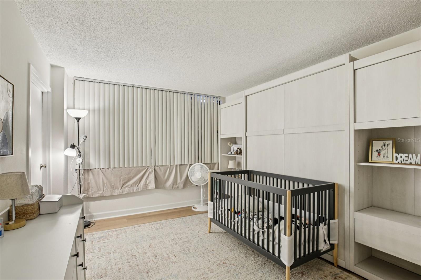 HARBOR TOWERS Y & R - Residential