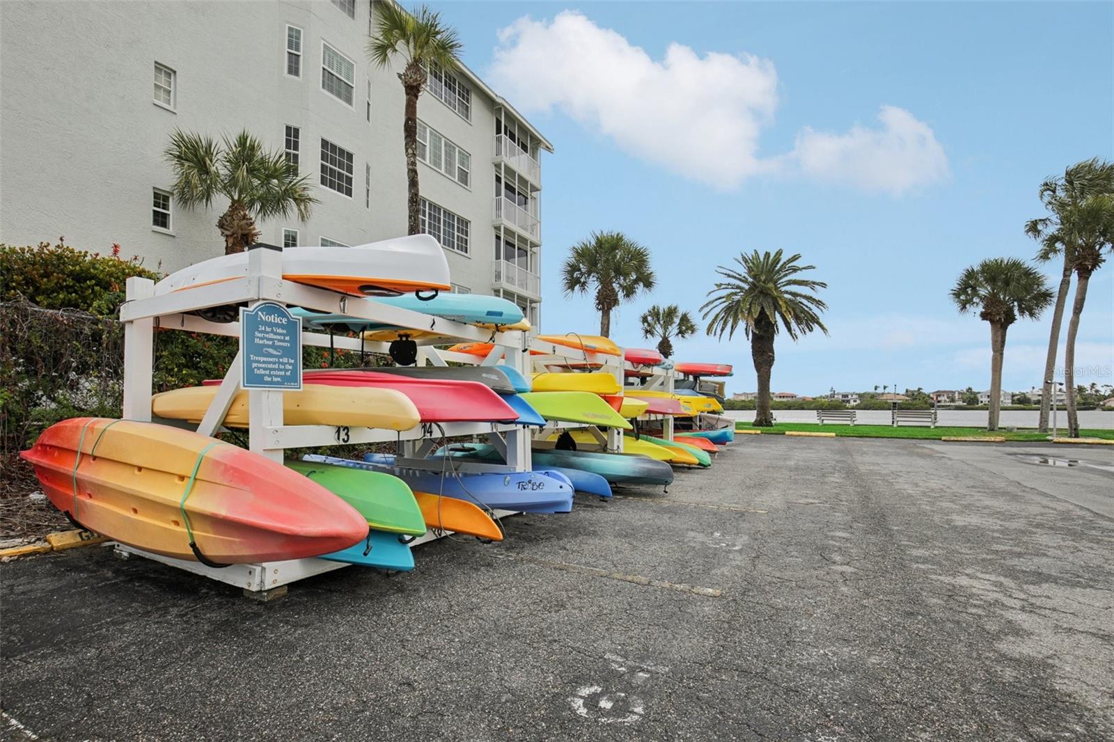 HARBOR TOWERS Y & R - Residential