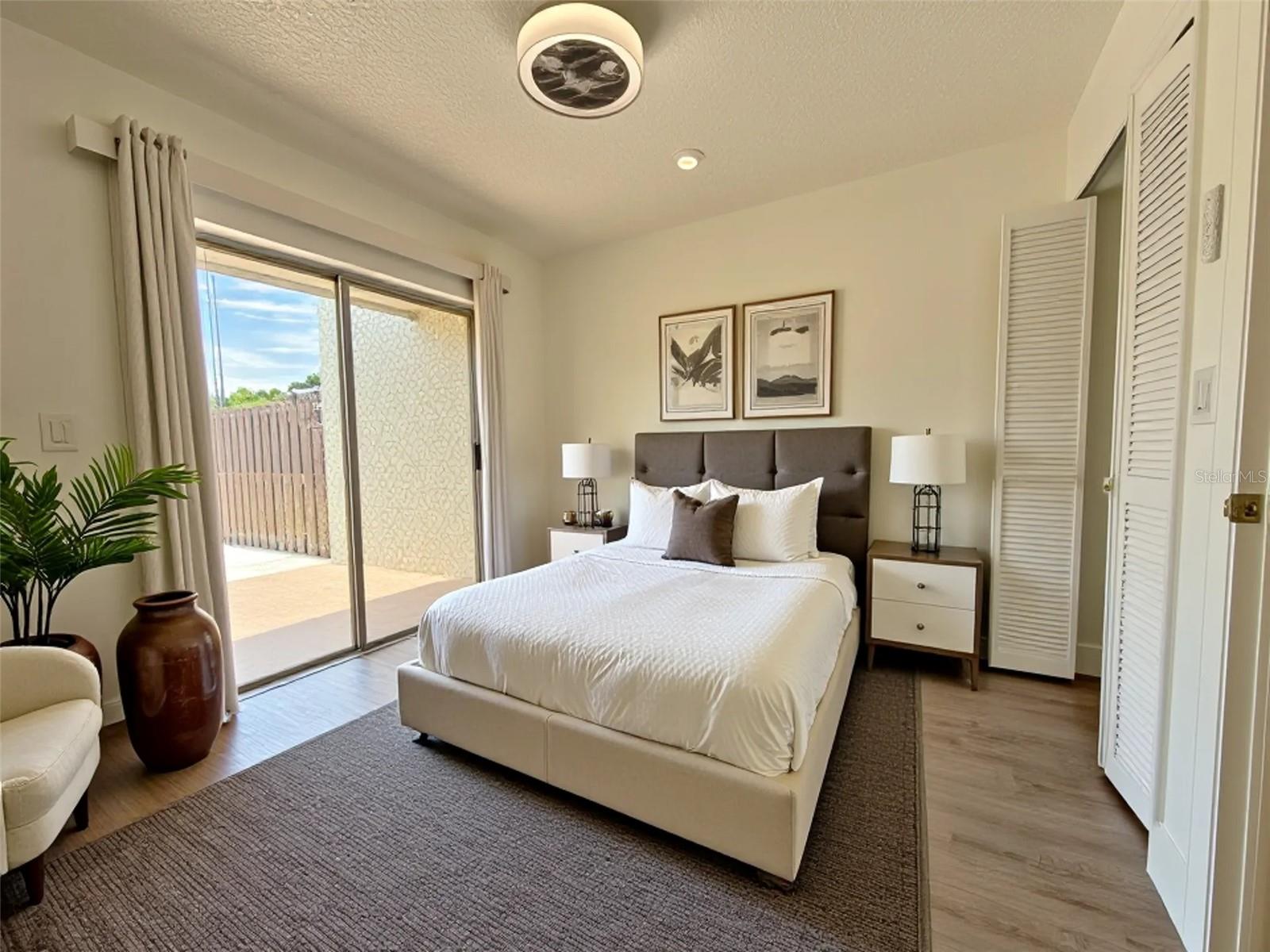 PARK LAKE GROVE CONDO PH B - Residential