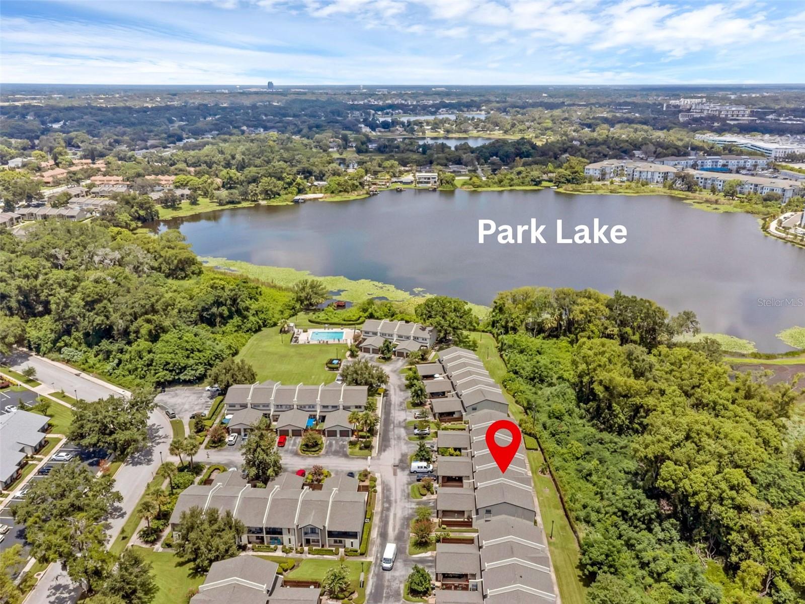 PARK LAKE GROVE CONDO PH B - Residential