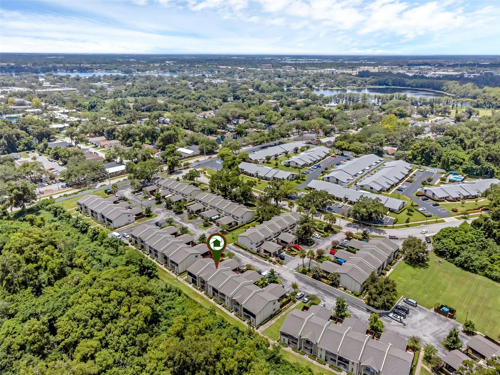 PARK LAKE GROVE CONDO PH B - Residential