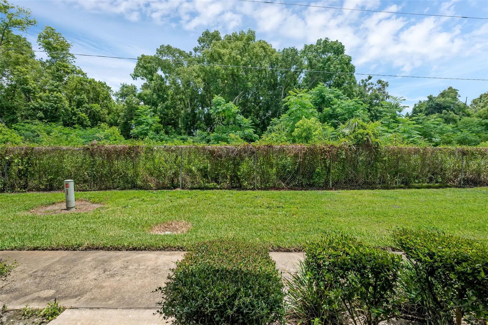 PARK LAKE GROVE CONDO PH B - Residential
