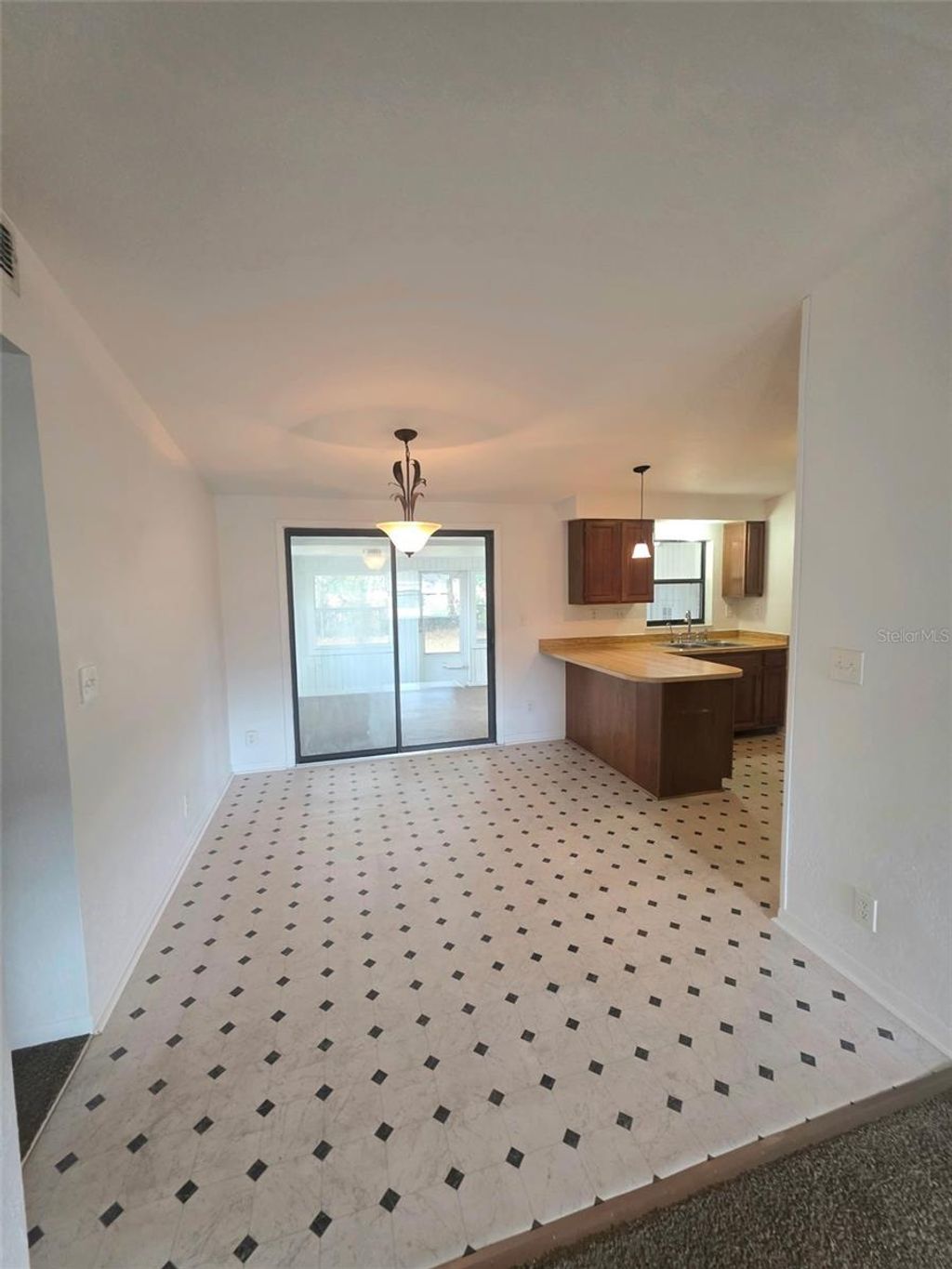 Photo of 4615 NW 44th Court, Ocala, FL 34482 (MLS # OM720621)