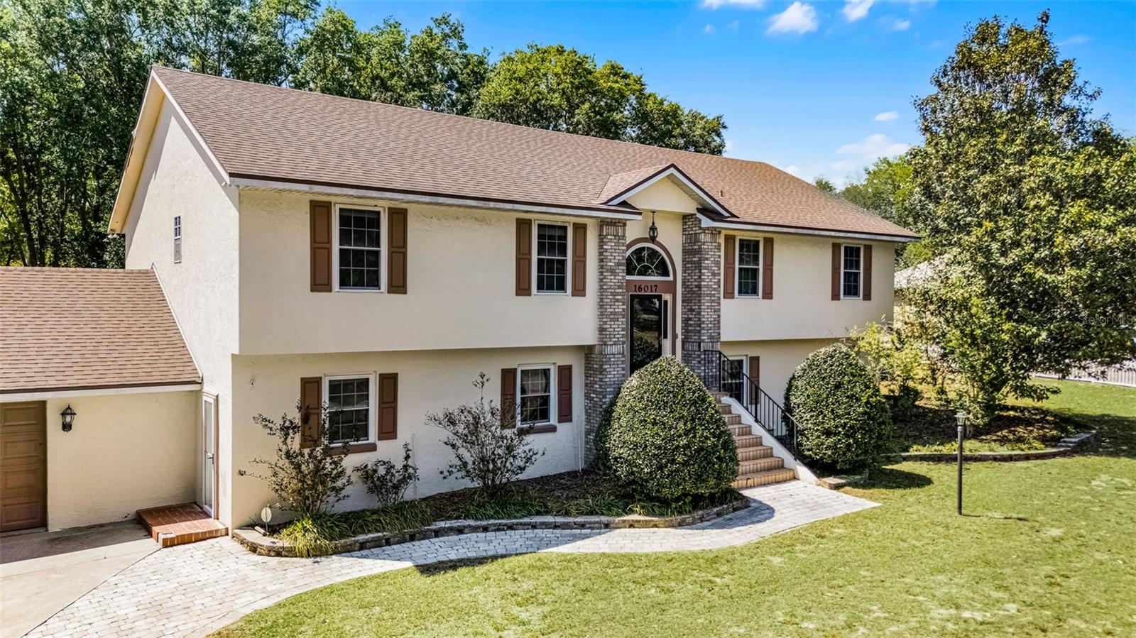 16017 HARBAR OAKS DRIVE