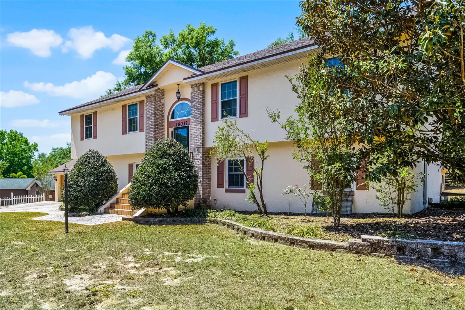 16017 HARBAR OAKS DRIVE