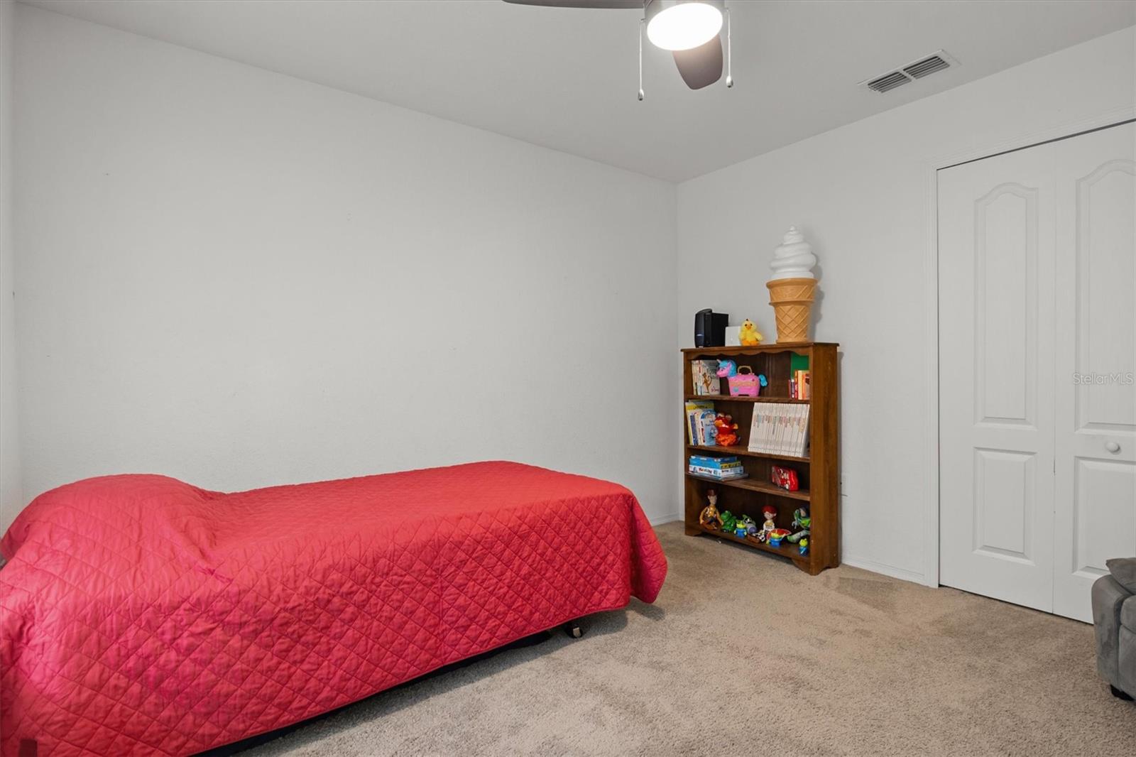 COUNTRY SQUARE - Residential