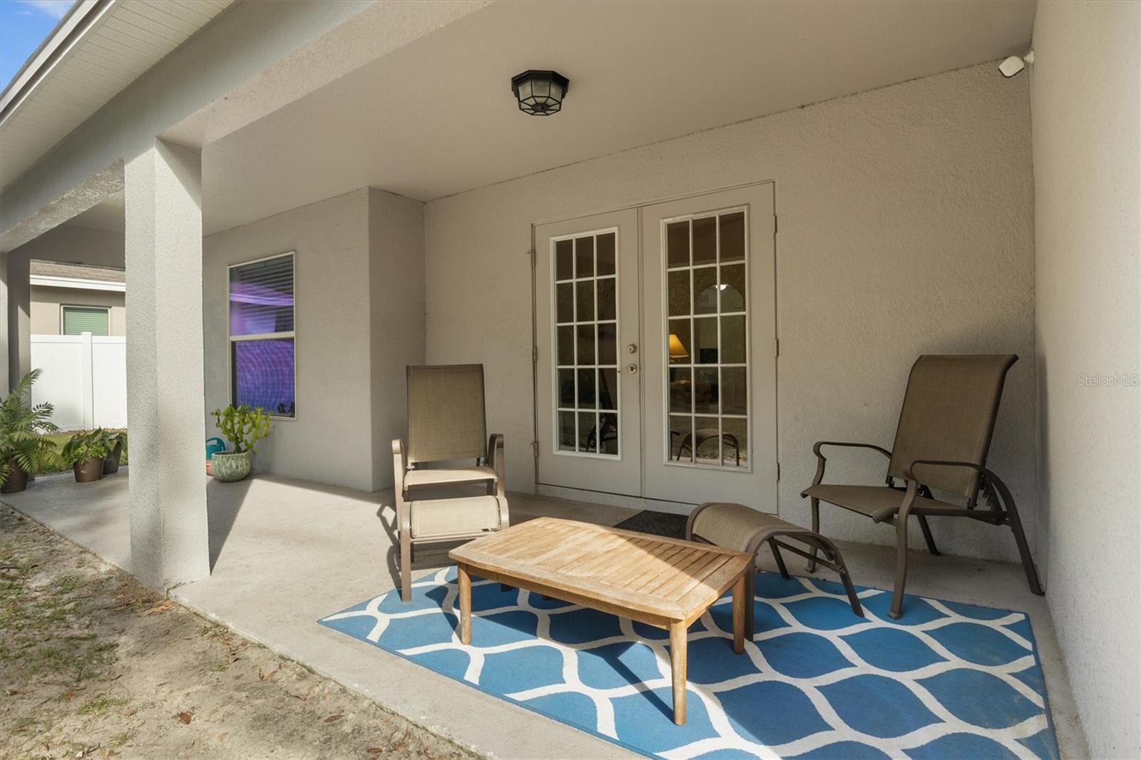 COUNTRY SQUARE - Residential