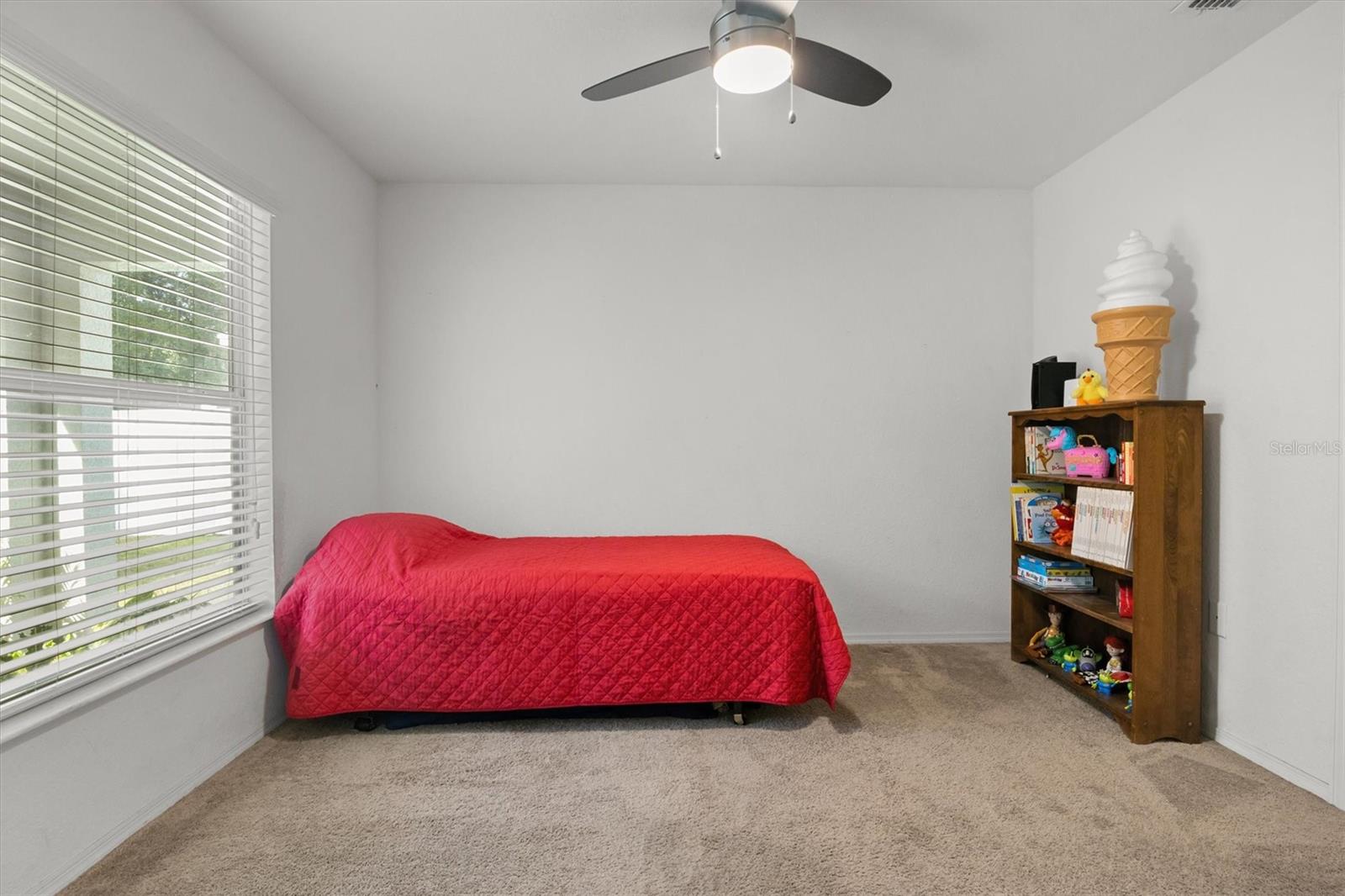 COUNTRY SQUARE - Residential