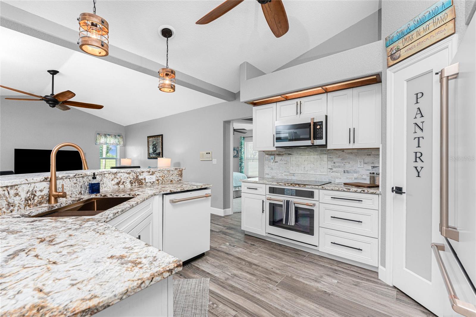 ROTONDA WEST RPB 000 0000 0770 - Residential