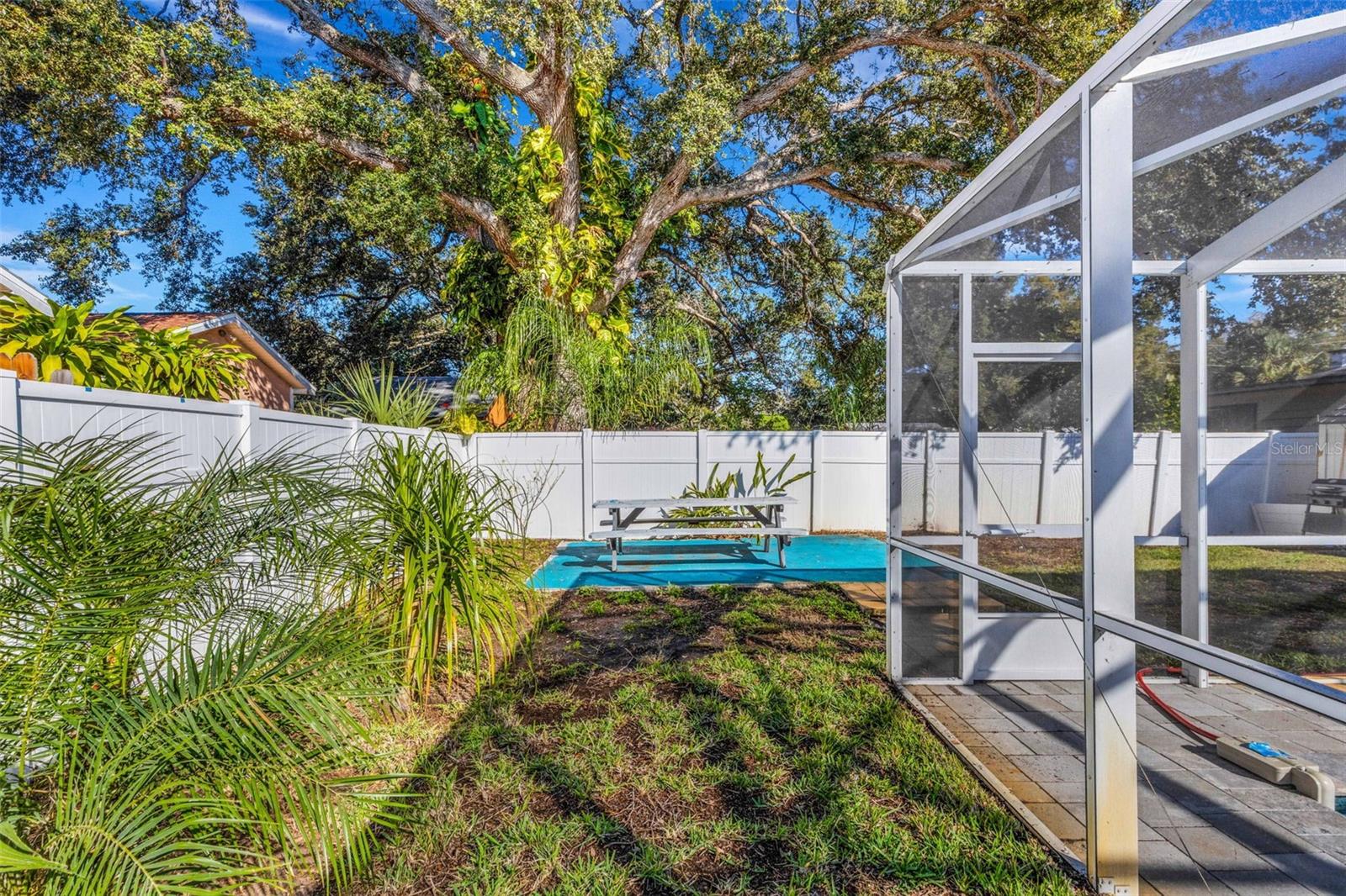 FOSTERS SUB - Residential