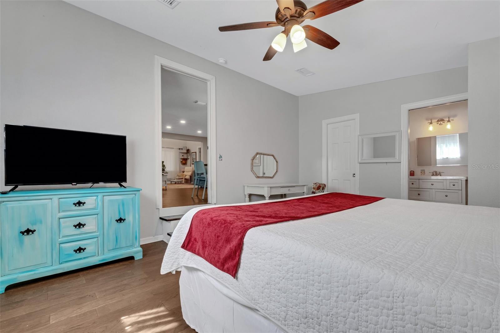 FOSTERS SUB - Residential