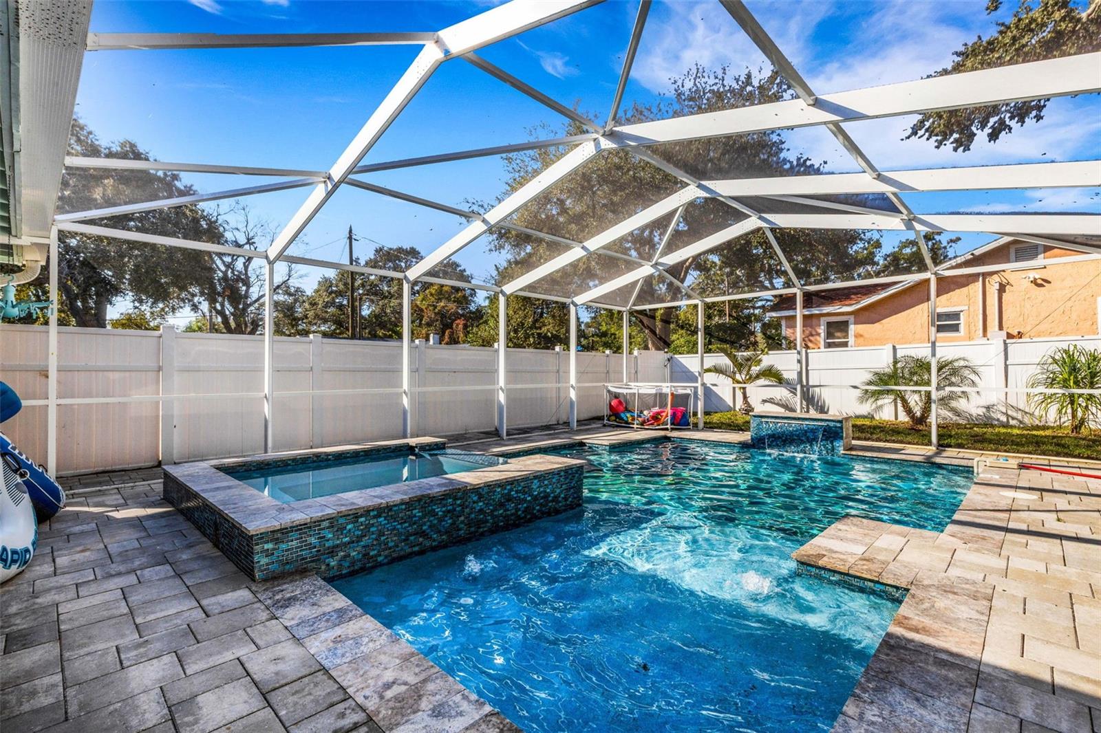 FOSTERS SUB - Residential