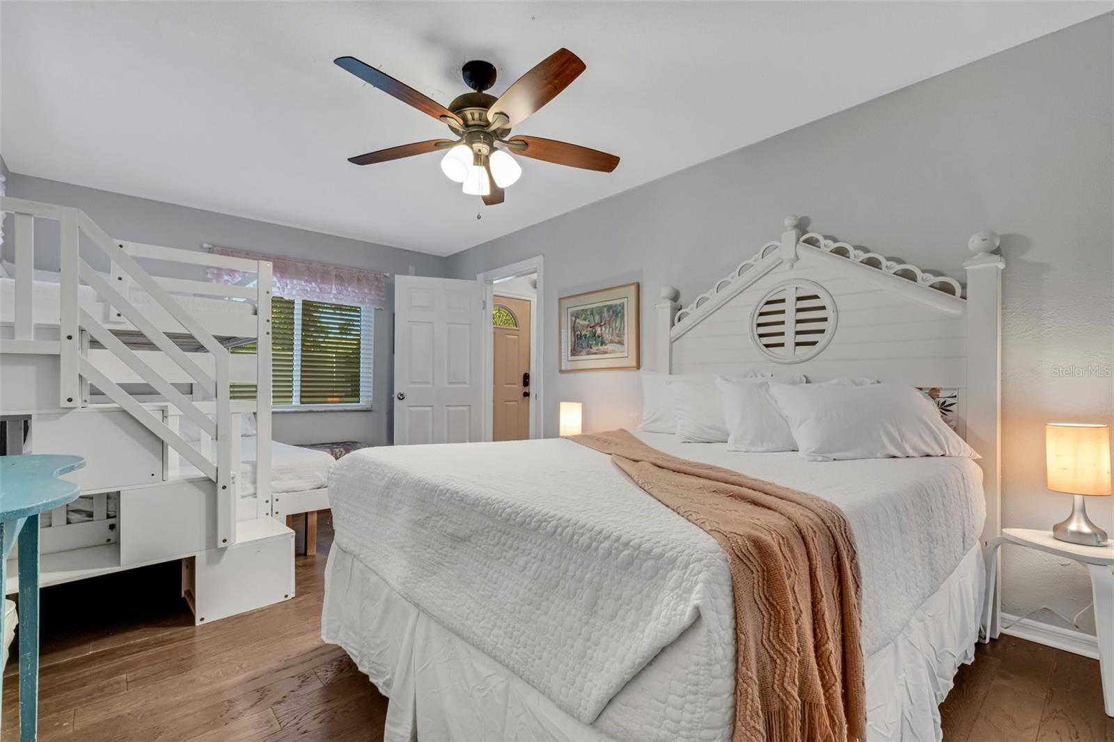 FOSTERS SUB - Residential