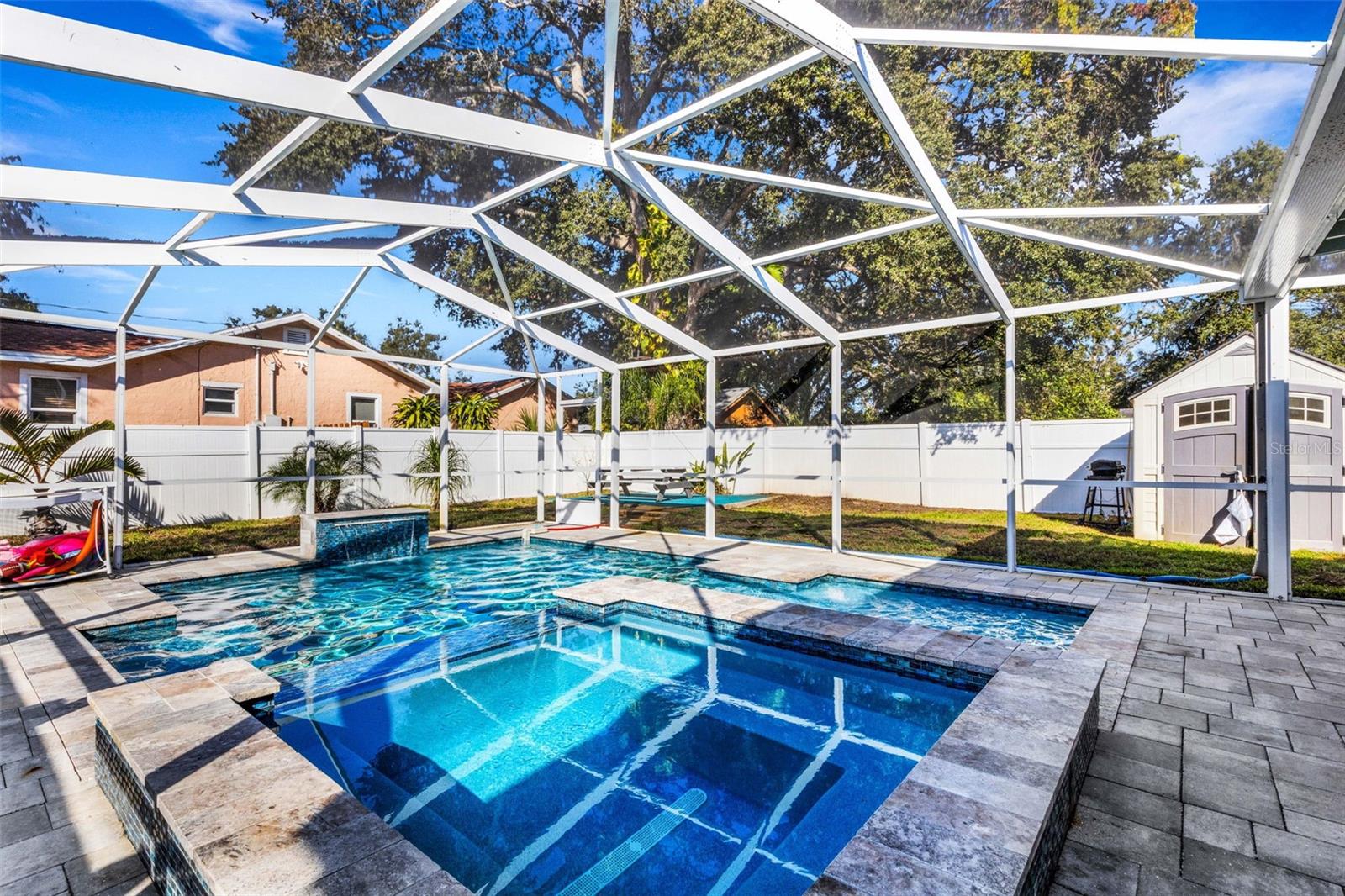 FOSTERS SUB - Residential