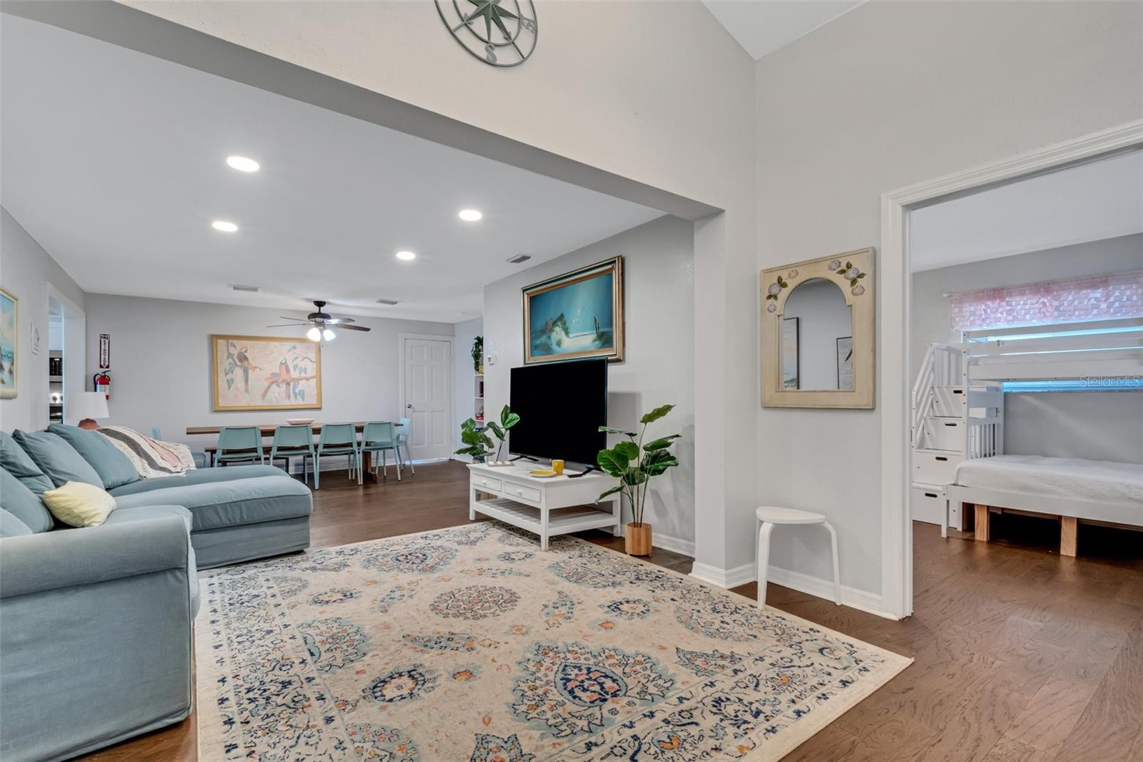 FOSTERS SUB - Residential