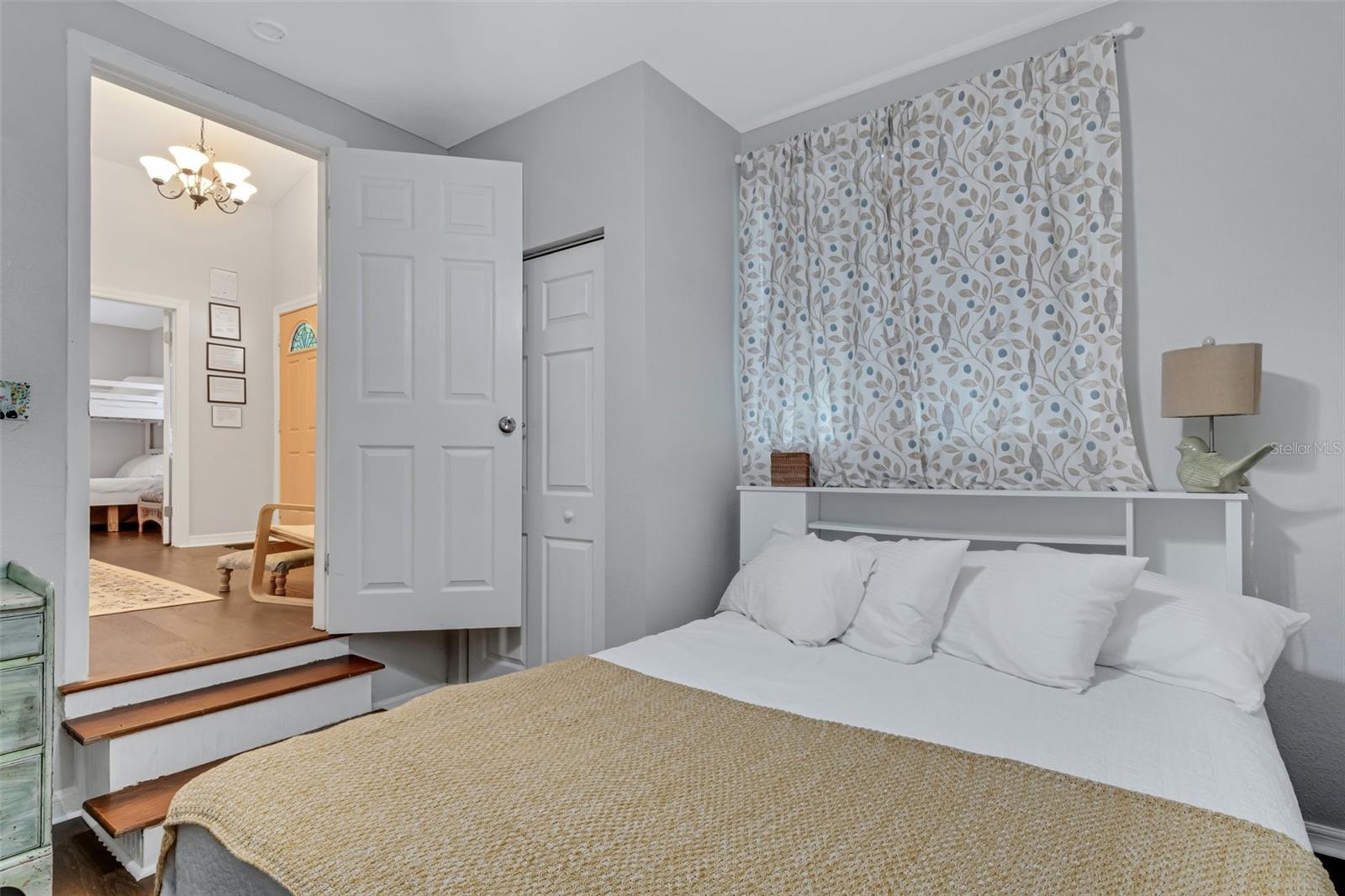 FOSTERS SUB - Residential