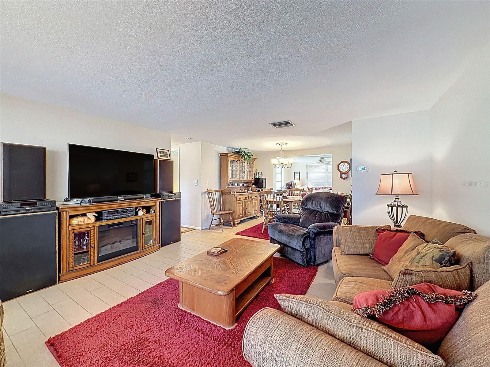 FOREST HILLS - Residential