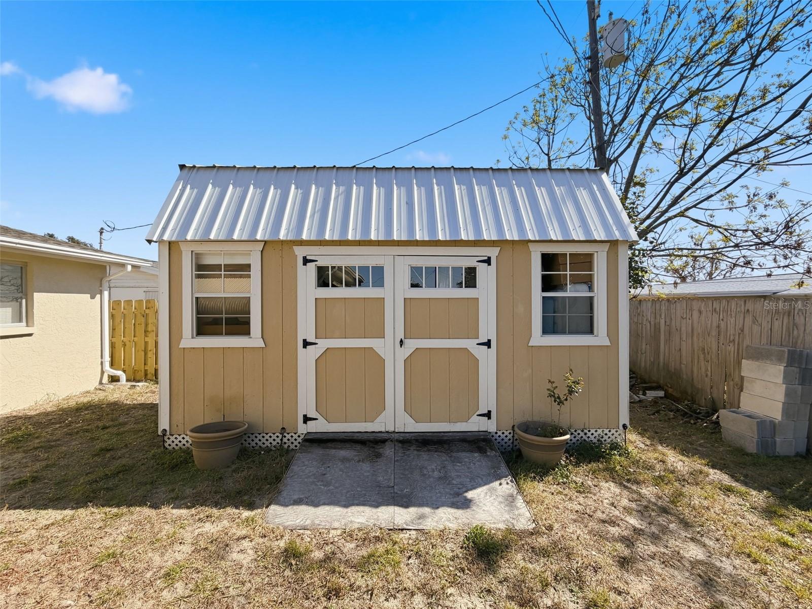 FOREST HILLS - Residential