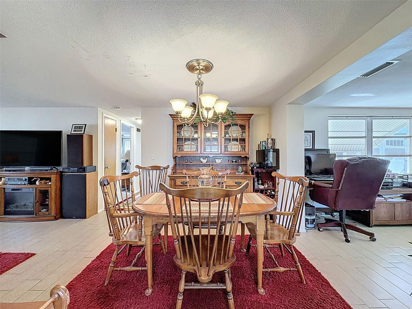 FOREST HILLS - Residential