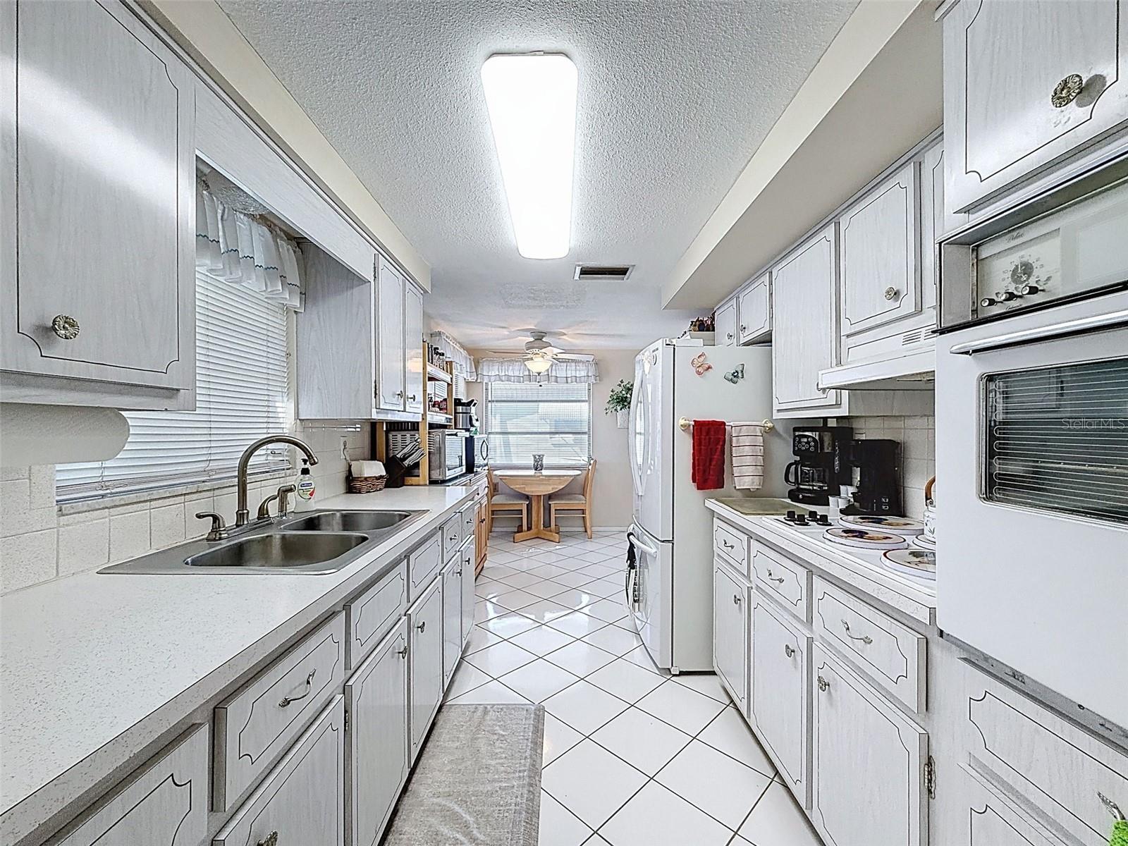 FOREST HILLS - Residential