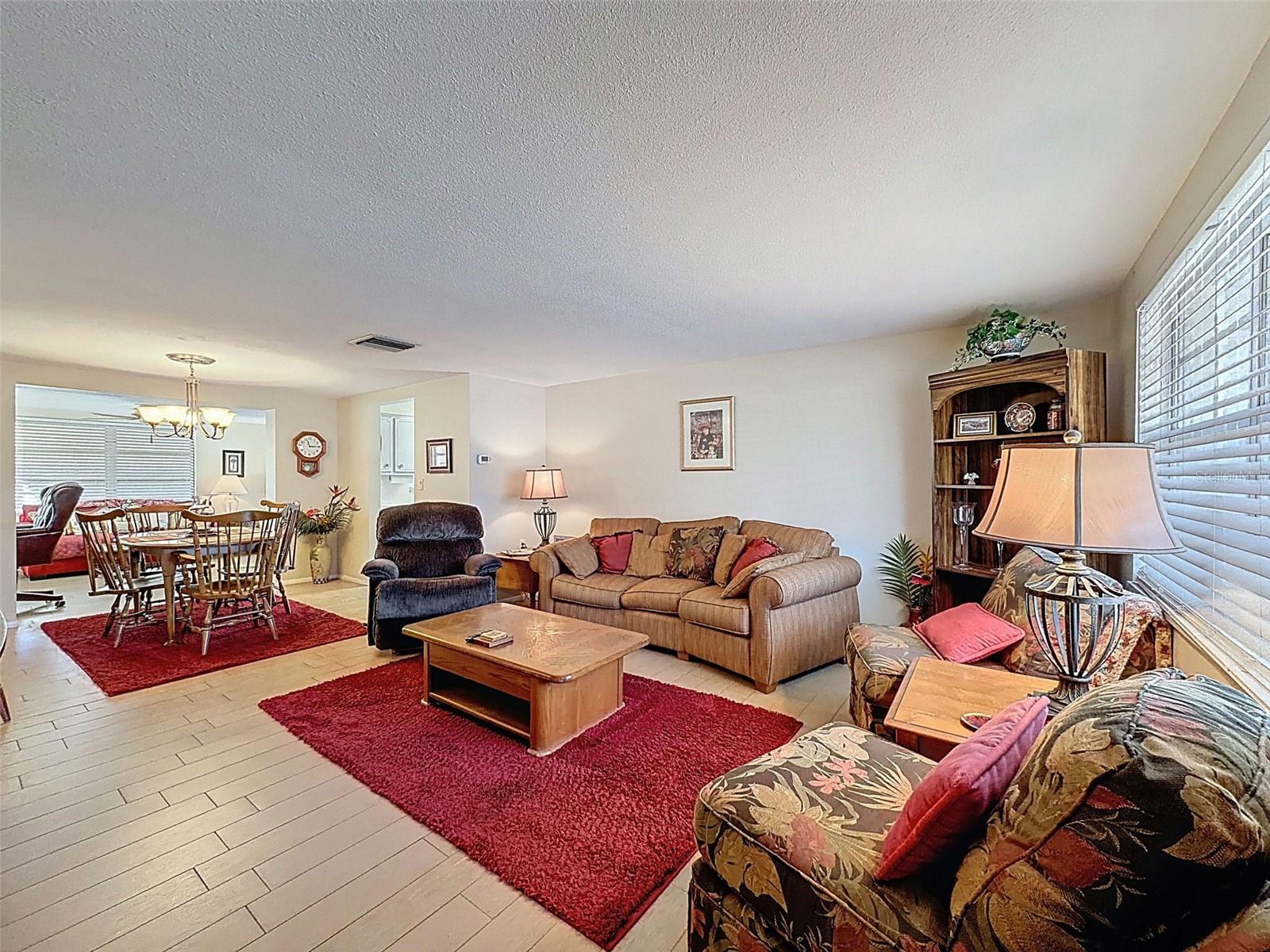 FOREST HILLS - Residential