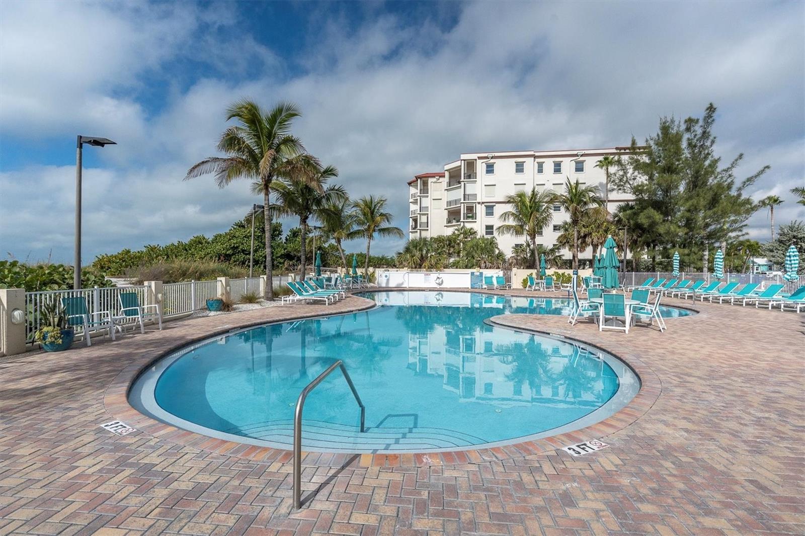 SUNSET VISTAS CONDO HOTEL ON THE GULF - Residential