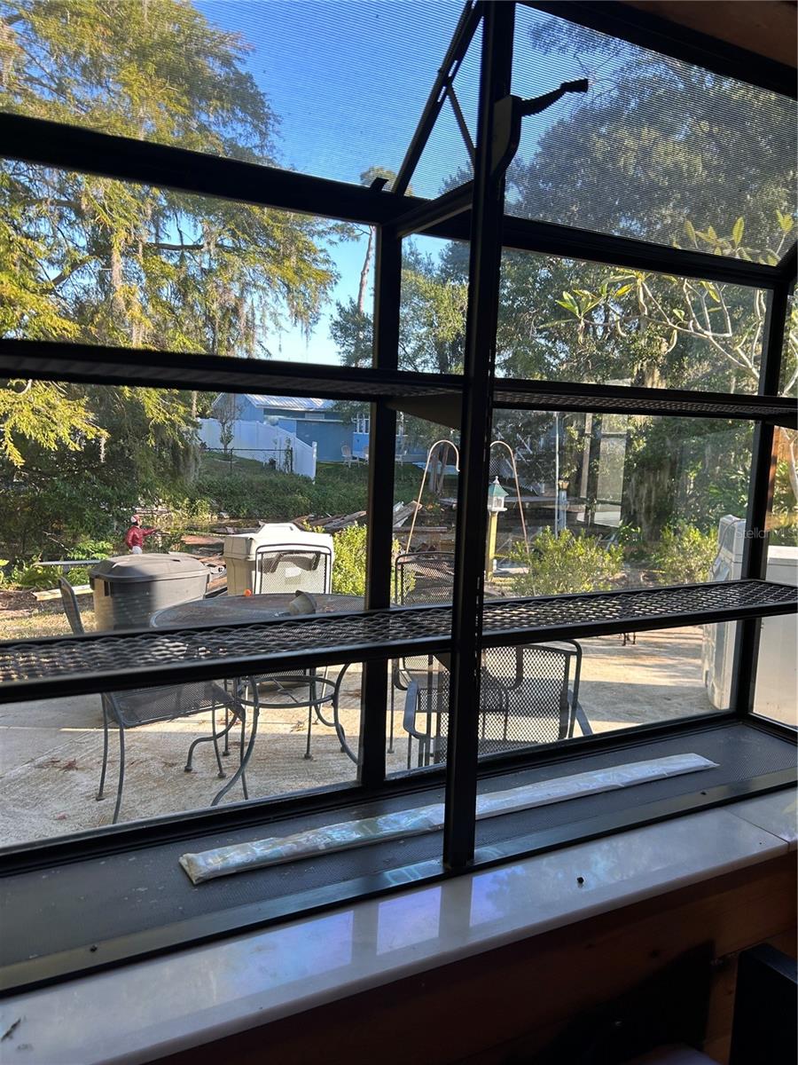 LAKE TARPON ESTATES - Residential Lease